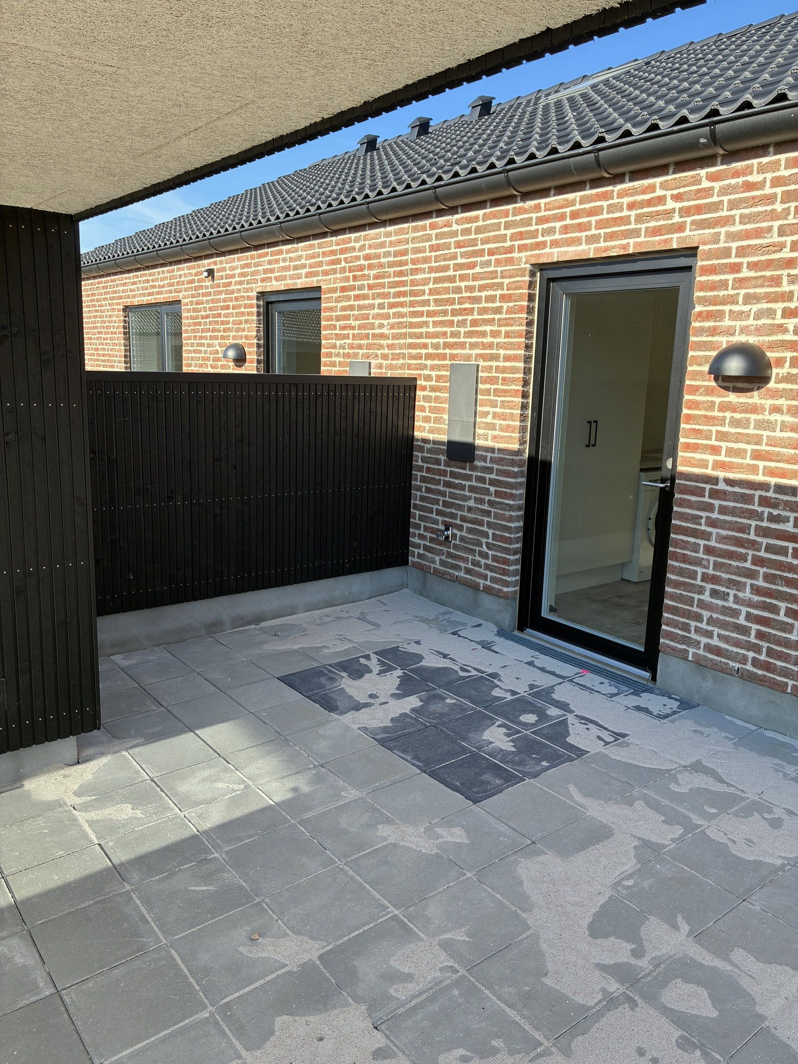 4-værelses lejebolig i Tvis – med carport og egen have!
