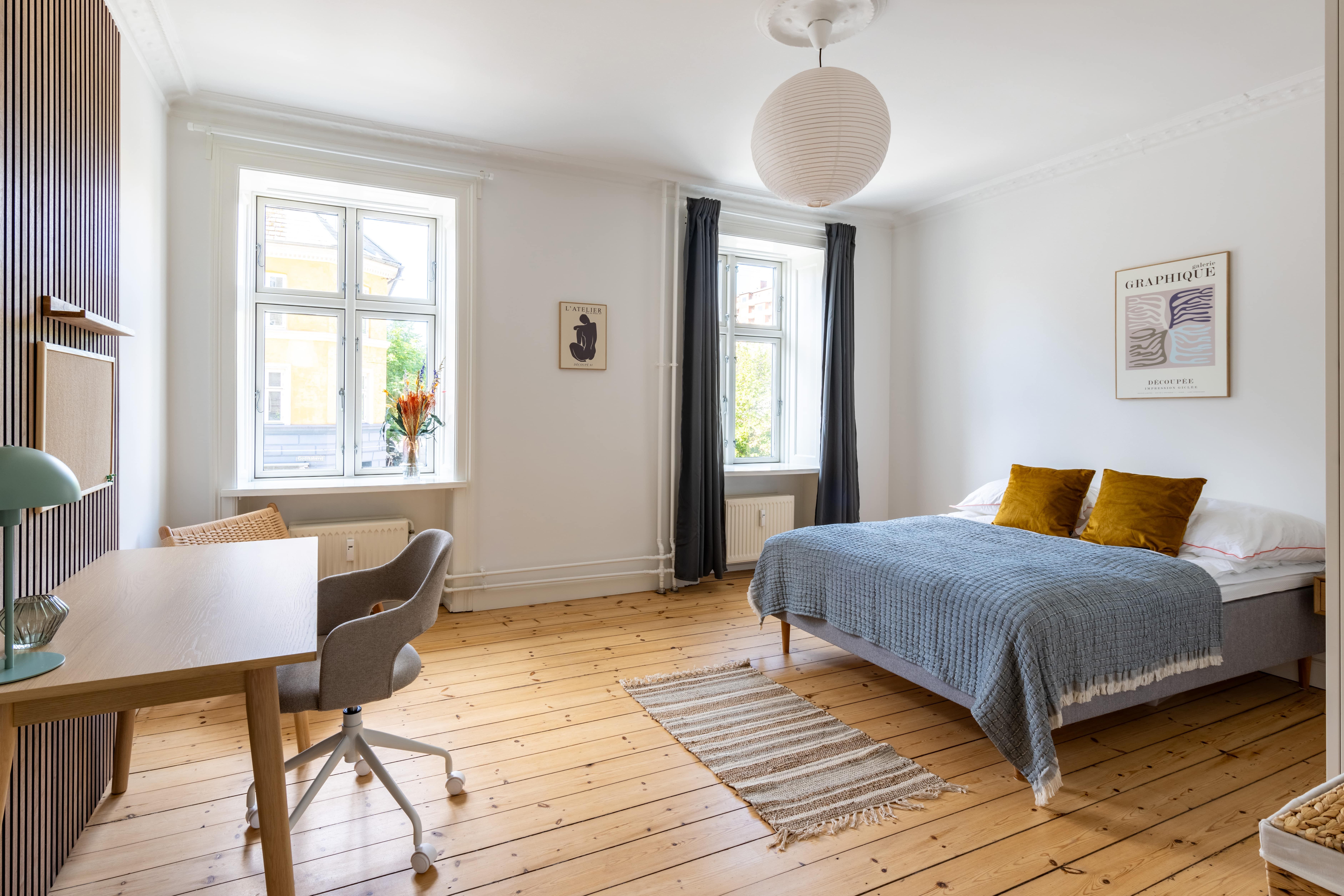 Furnished co-living apartment for working professionals