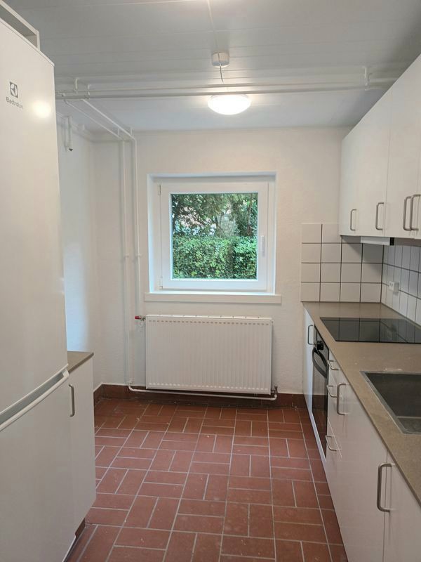 Værelse med fælles køkken og bad