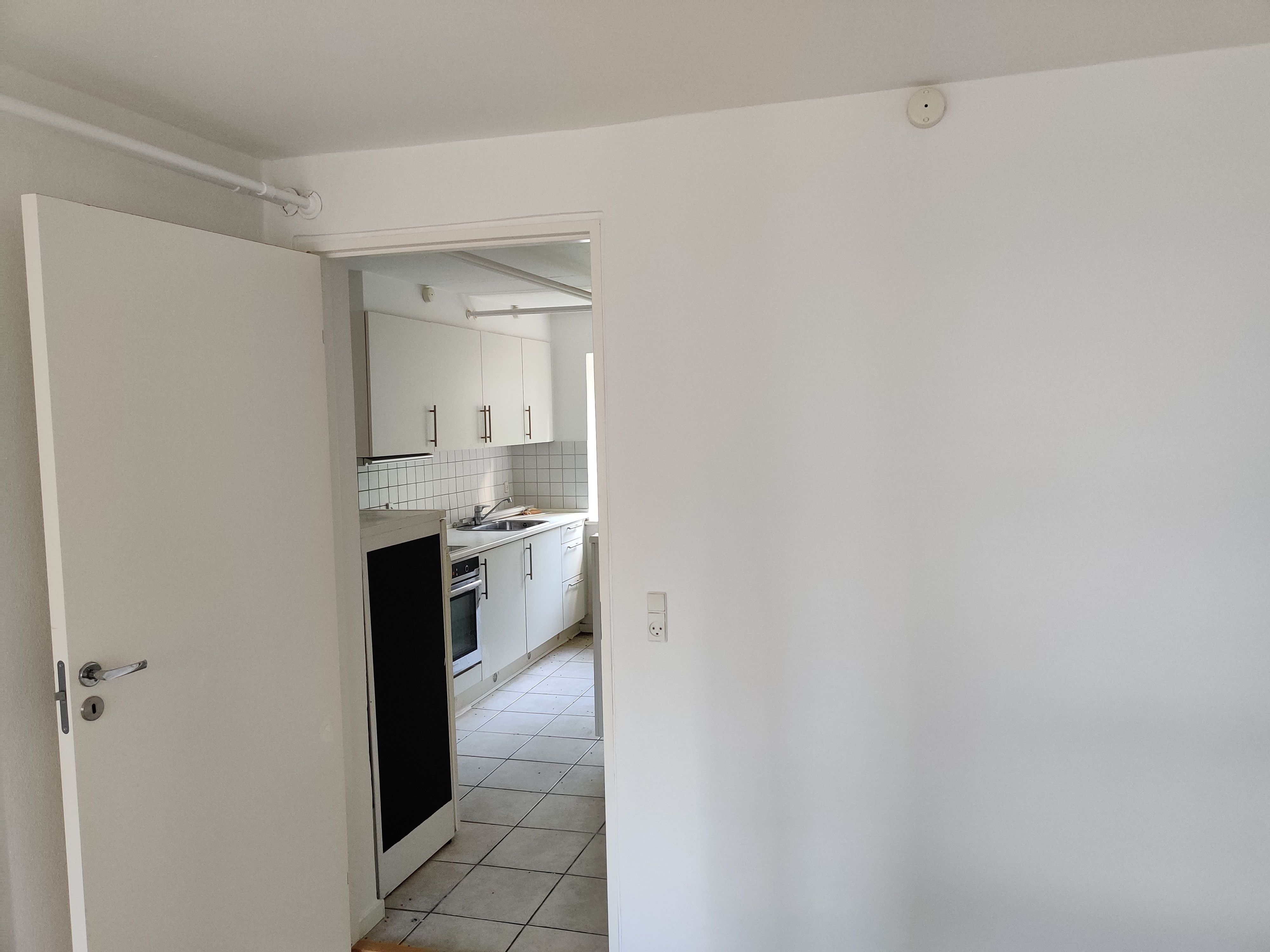 Kælderlejlighed på 69 m² med mulighed for egen vaskemaskine og husdyr tilladt