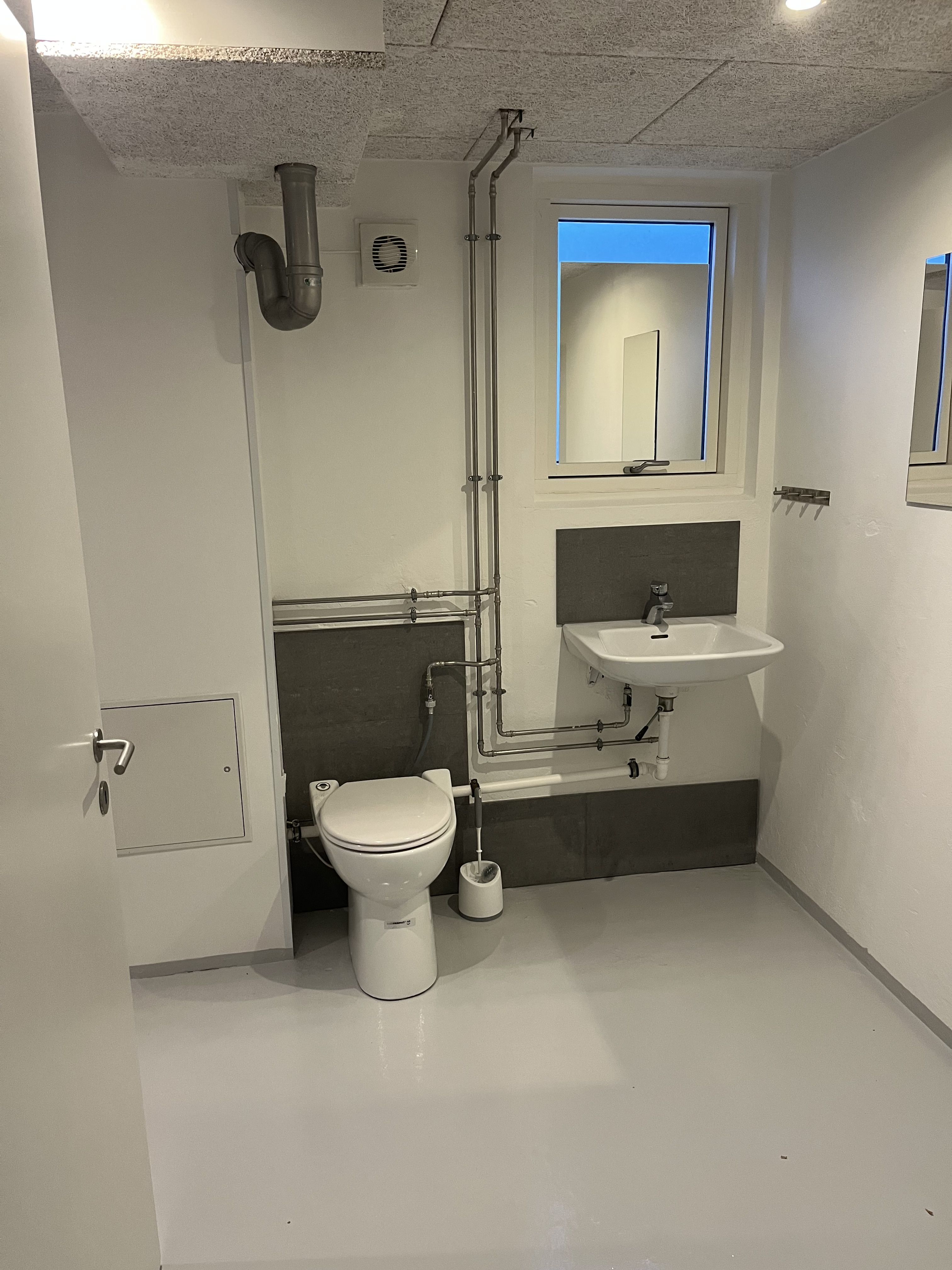 Højloftet kælder lejlighed, photo 3