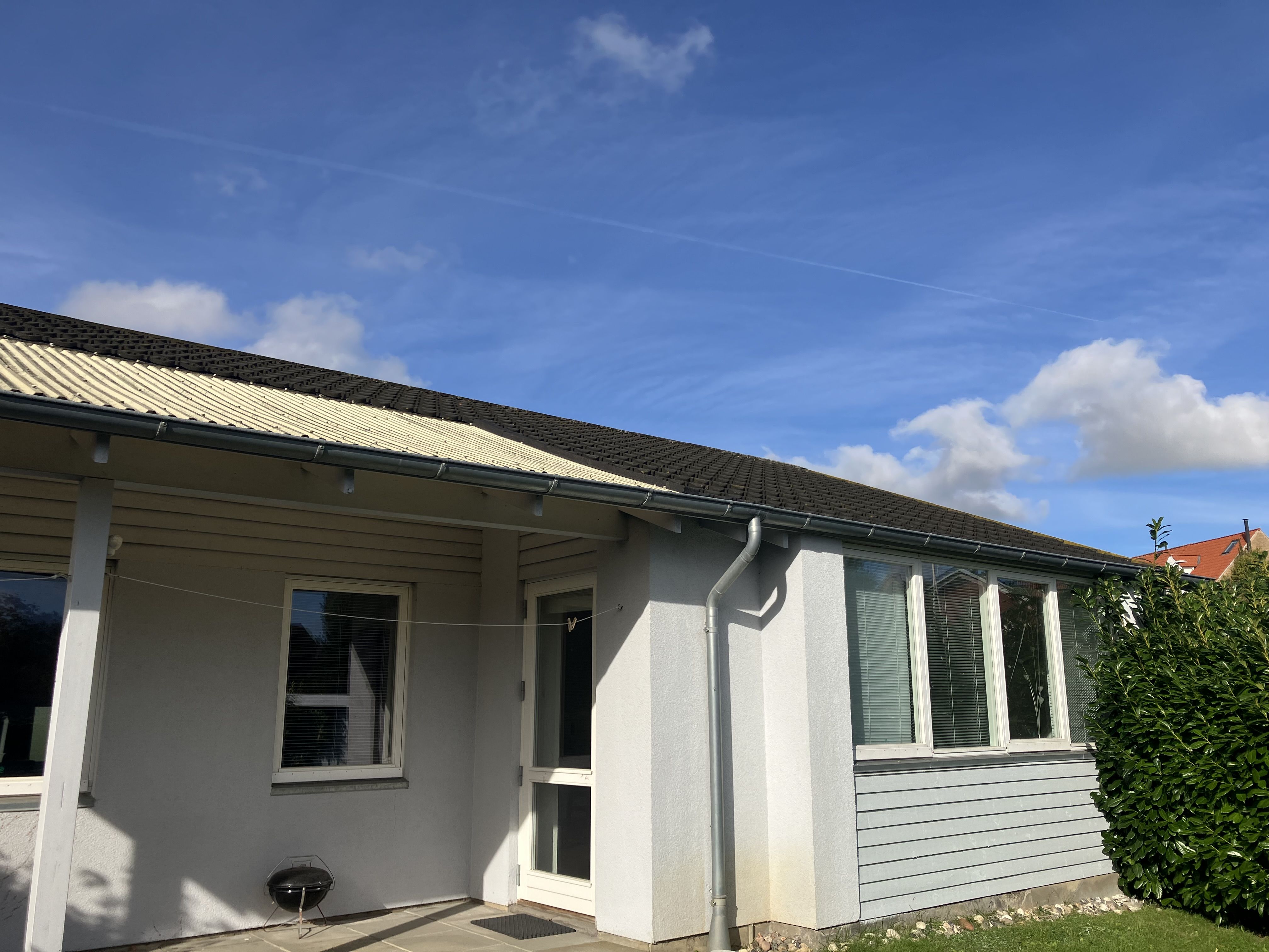 Dejligt enderække hus med have