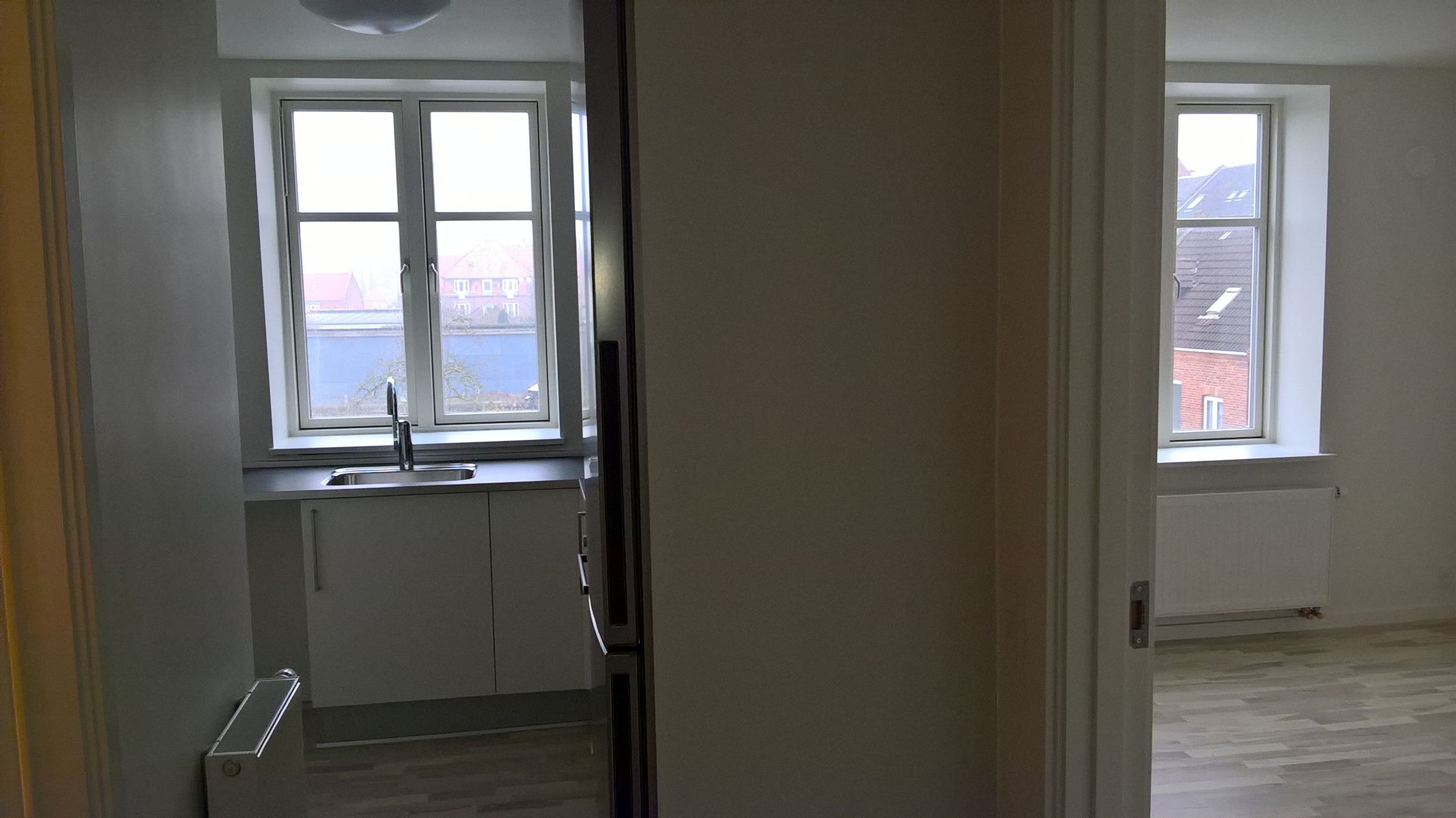 Lækker renoveret 2. vær. lejlighed