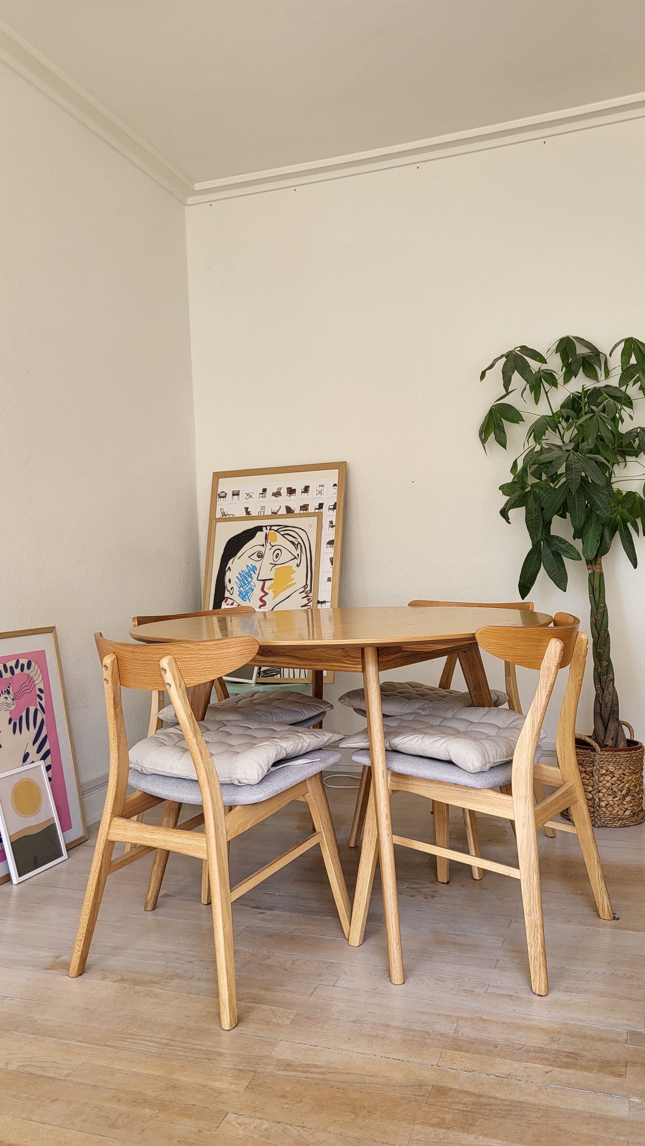 Fully Furnished Two-Room 62 m² Apartment with a Balcony next to Grøndal St. (Pet Friendly)