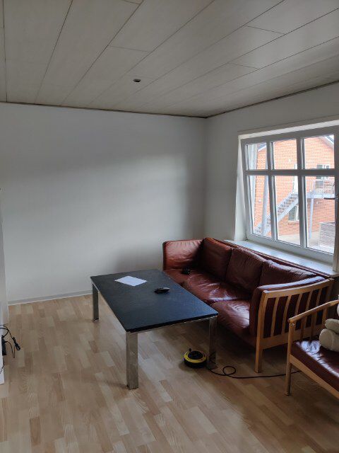Stor 2 værelses lejlighed i centrum af Løgstrup
