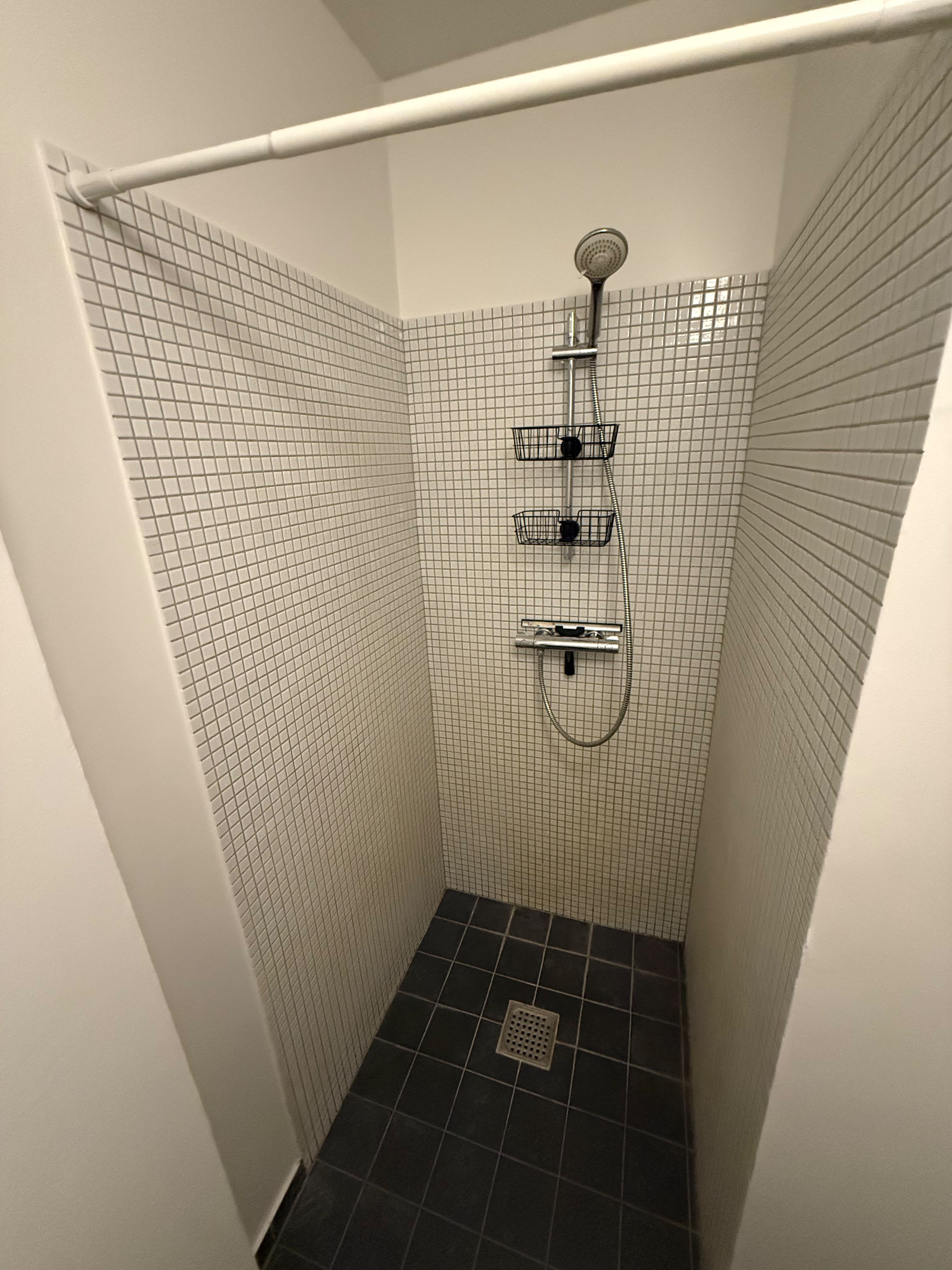 New Fully Furnished Room Available – Hyrdevangen 