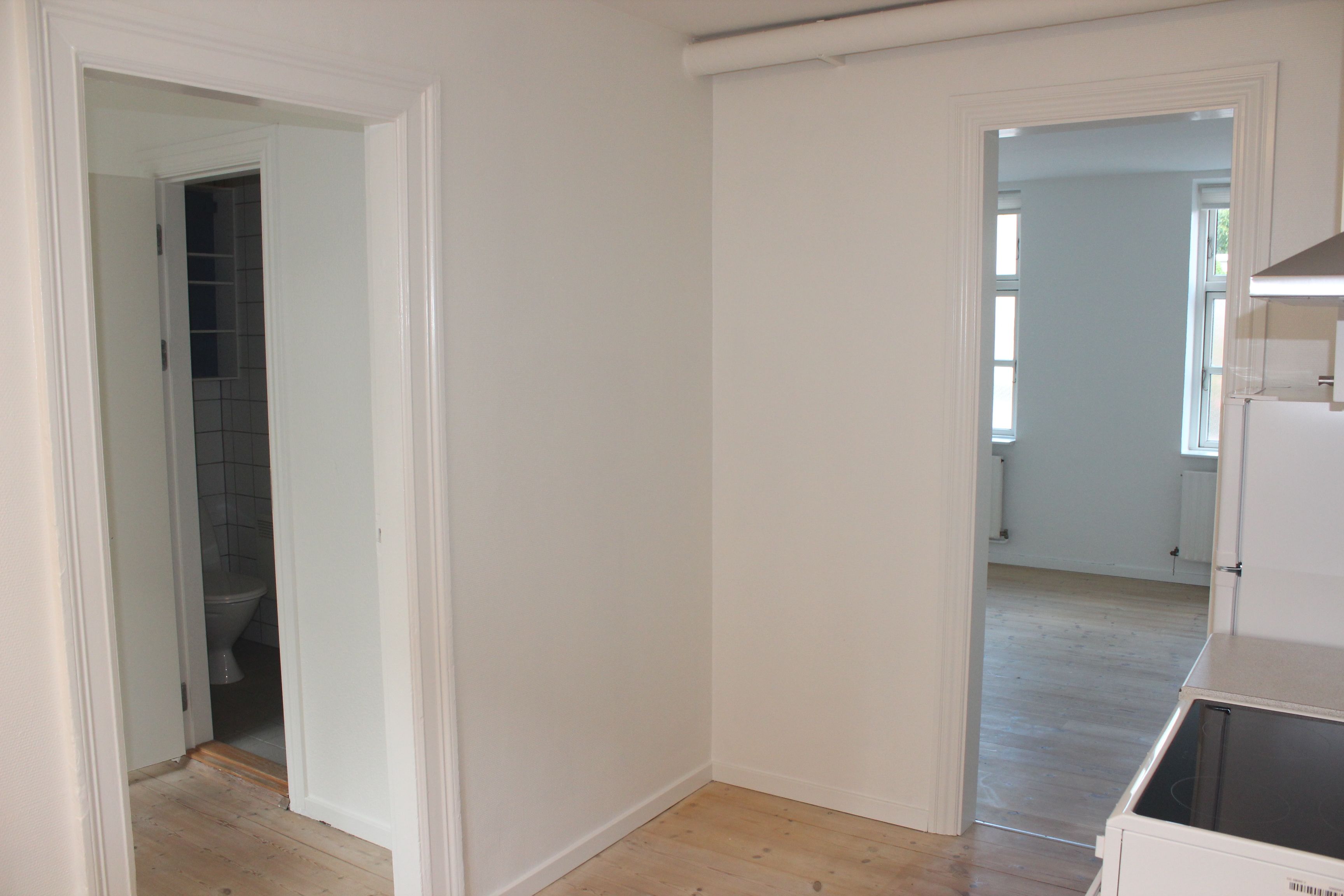 Hyggelig lejlighed med stor fælles have, photo 3