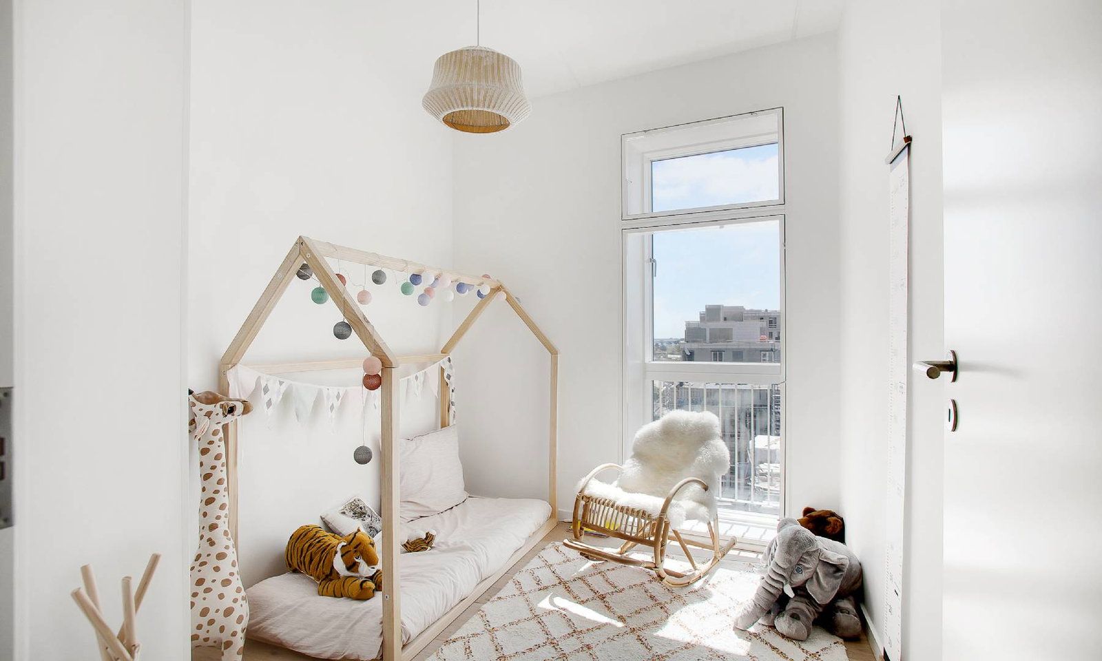 STRANDHAVERNE – med stranden i baghaven