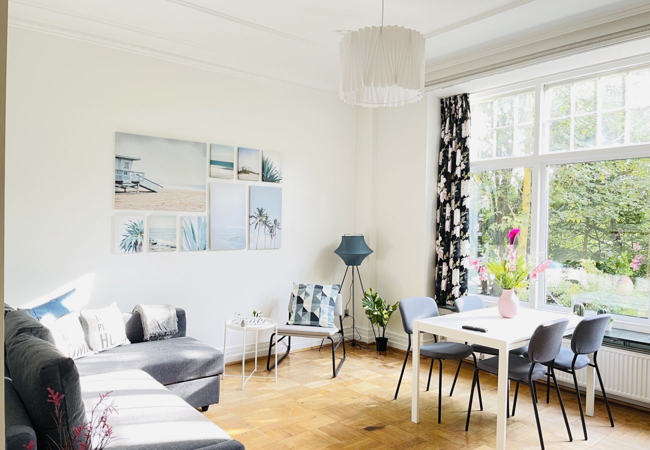 CASA CORNER - 363 m² villa – ideelt til bofæller, kort opsigelse