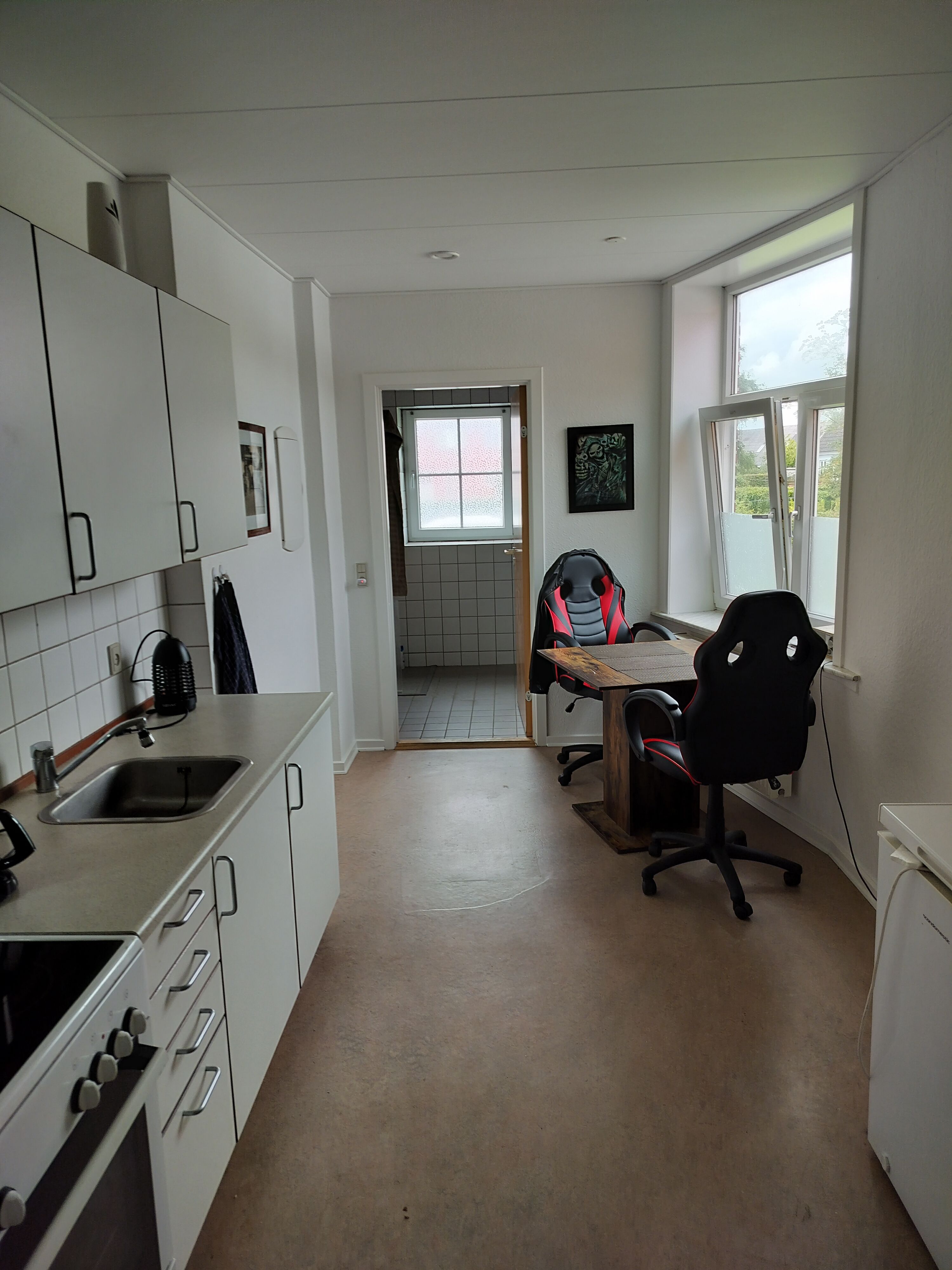 Hyggelig stor 2 værelses lejlighed 