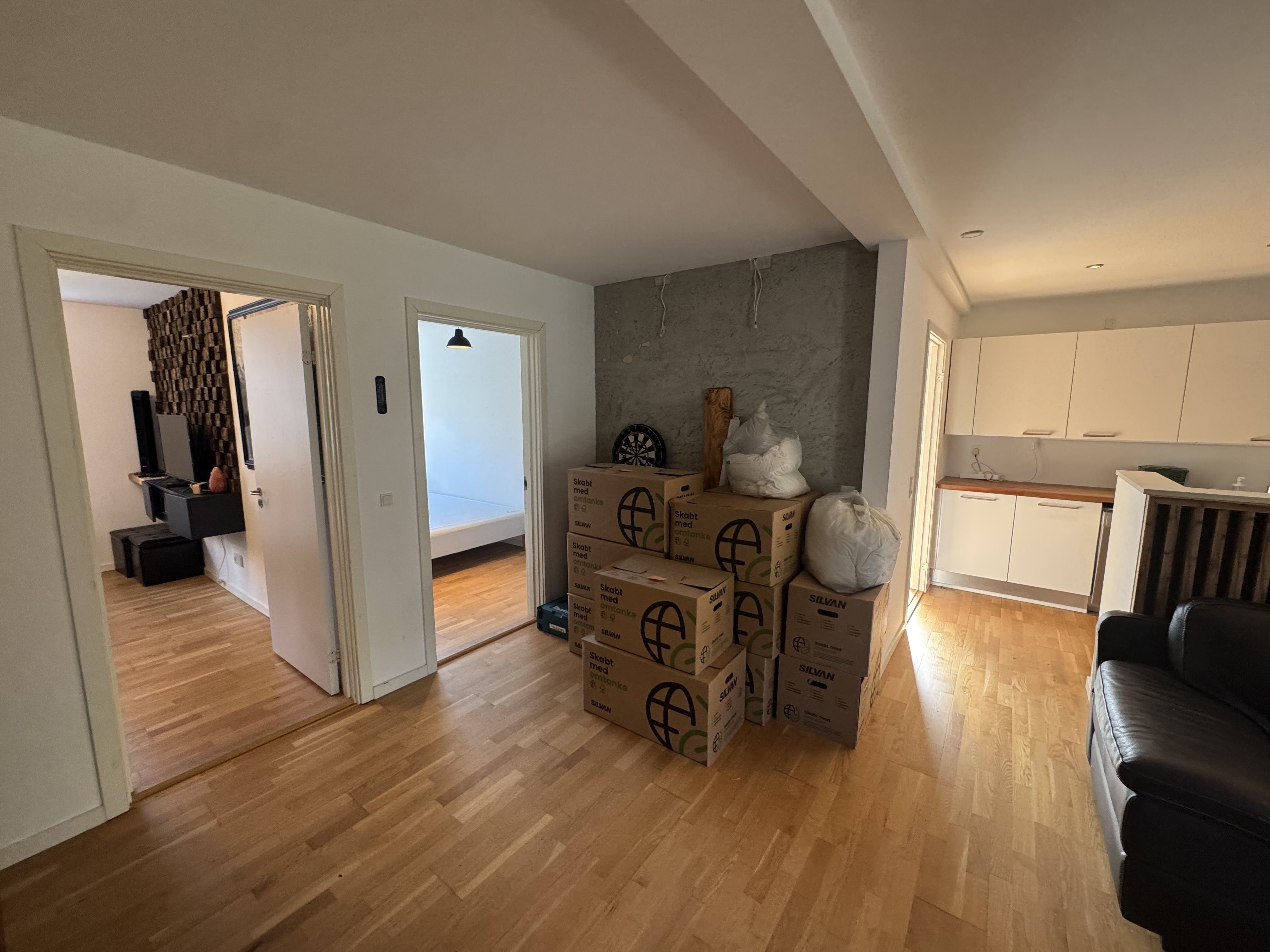 Lækker nyindrettet bolig med privat have