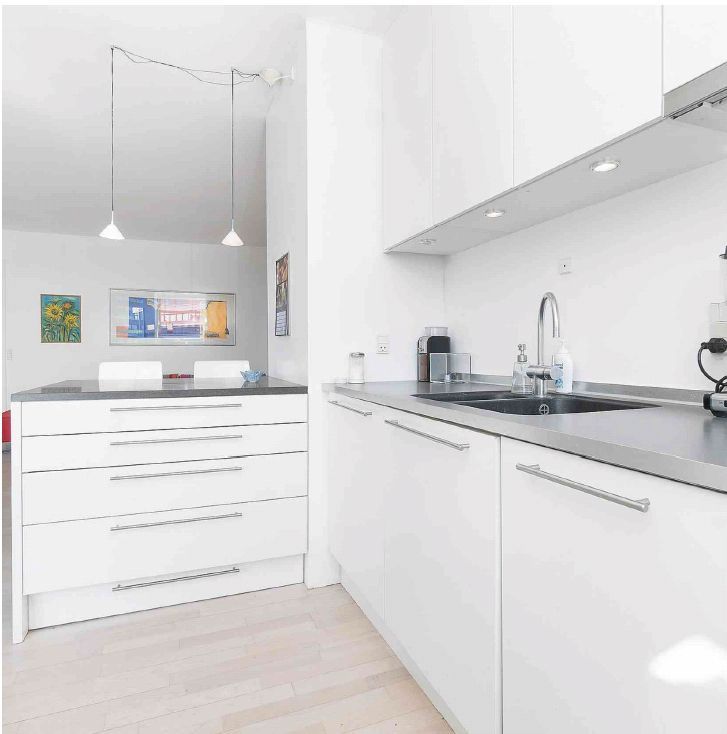 Spacious 2-Room Apartment in Østerbro with Stunning Harbour Views