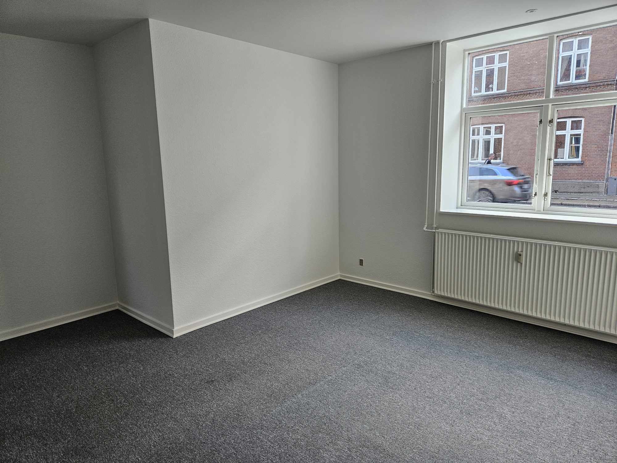 Lys og rummelig 3-værelses lejlighed på 85 m² – tæt på Nyborg centrum