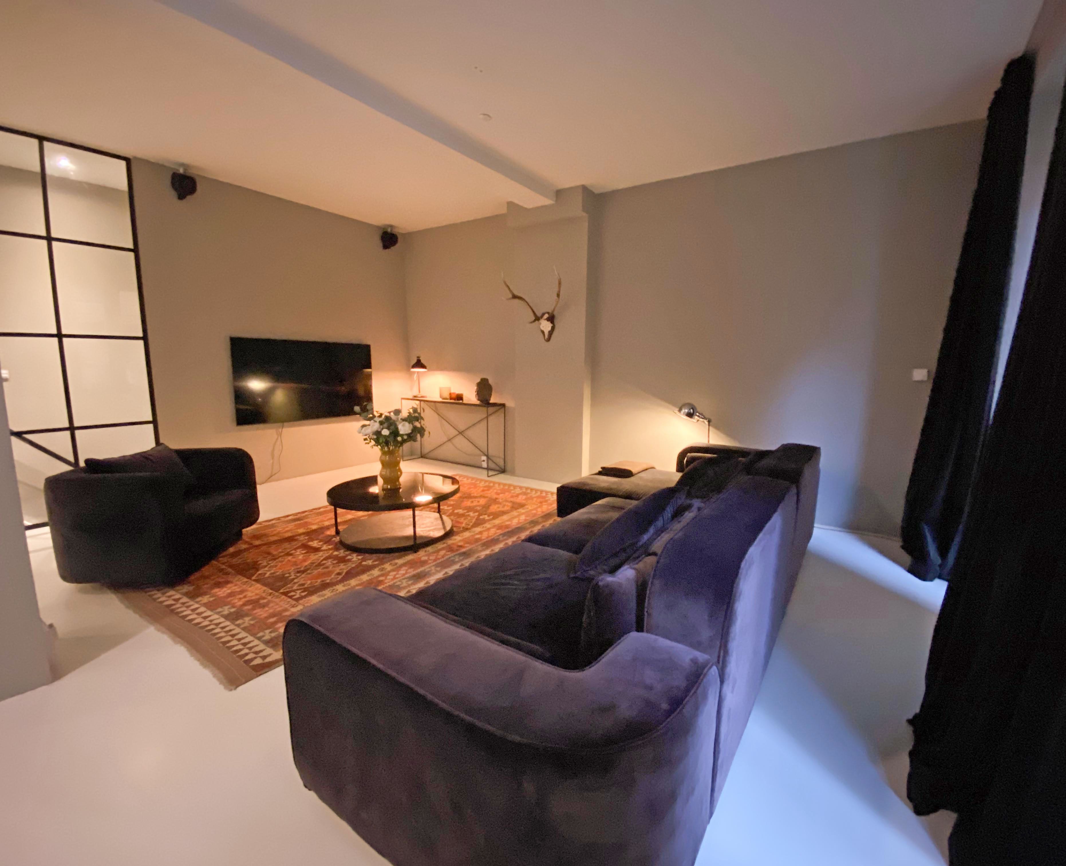 Stor lejlighed på 2 x 107 etagemeter i Frederikstaden på Store Kongensgade - Spacious 213-square-metre flat in Frederikstaden on Store Kongensgade