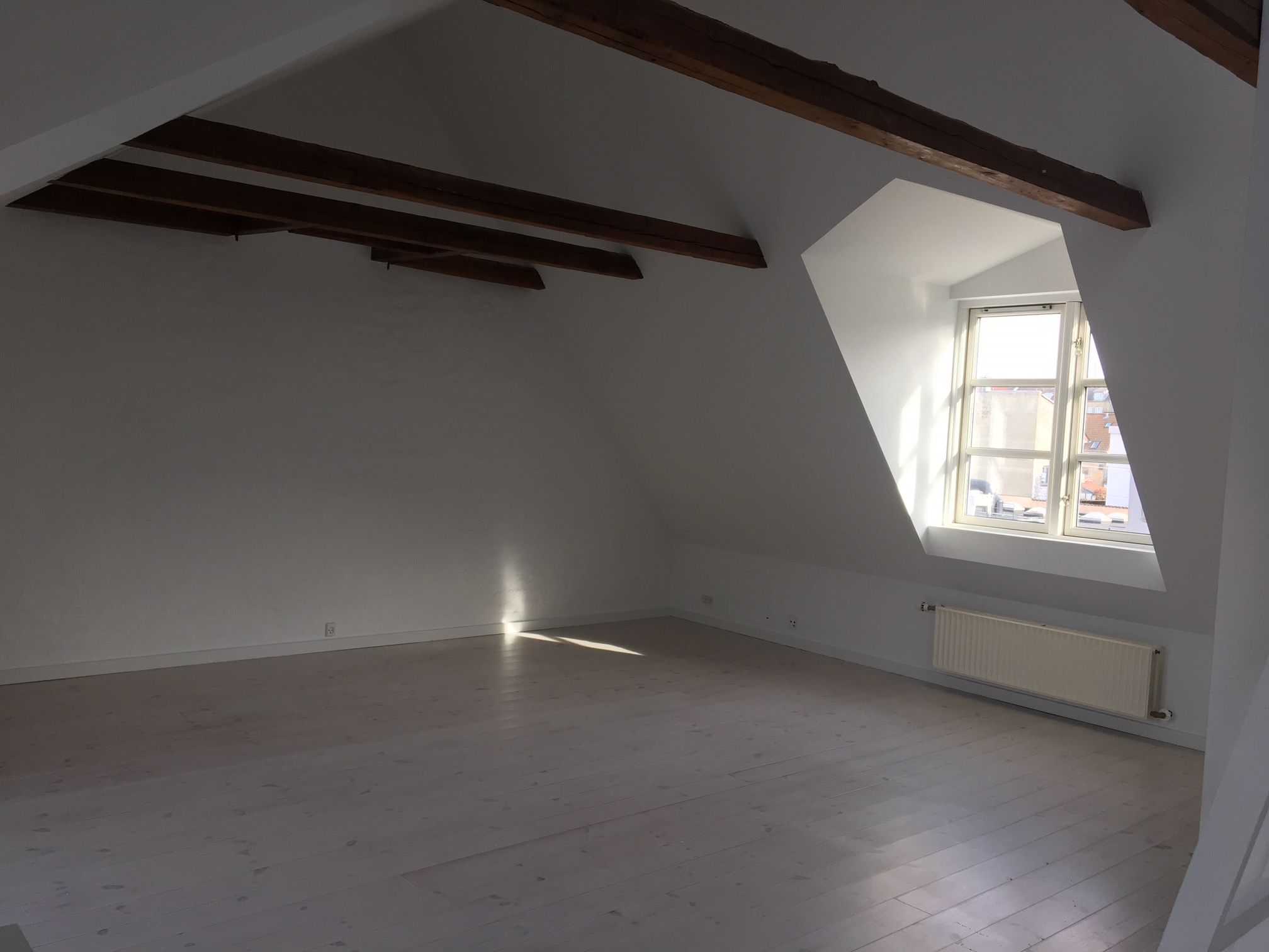 Skøn lejlighed/byhus på Jægergårdsgade, Frederiksbjerg
