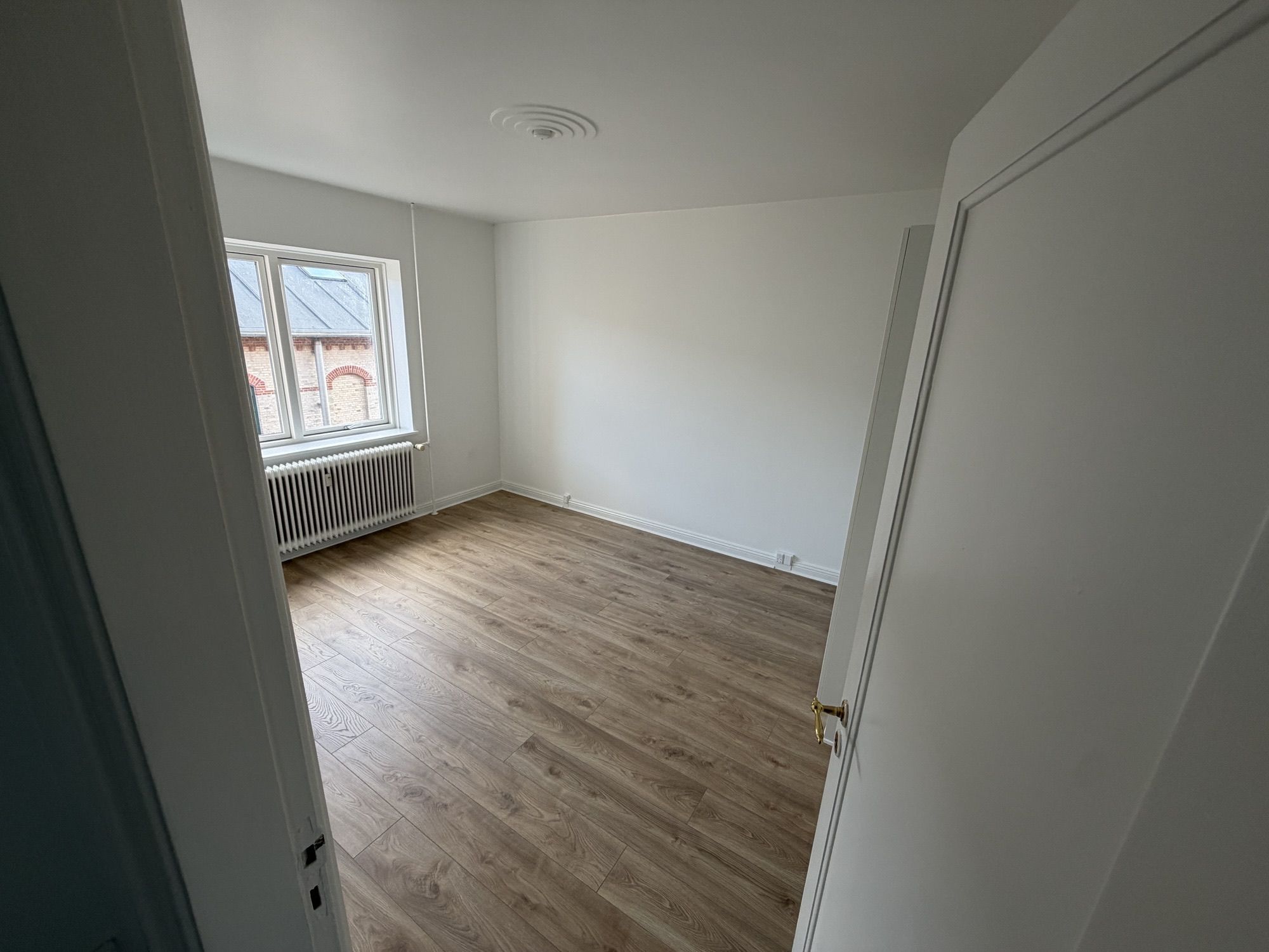 Lys og nyistandsat 2-værelses lejlighed i Aalborg – 65 m²