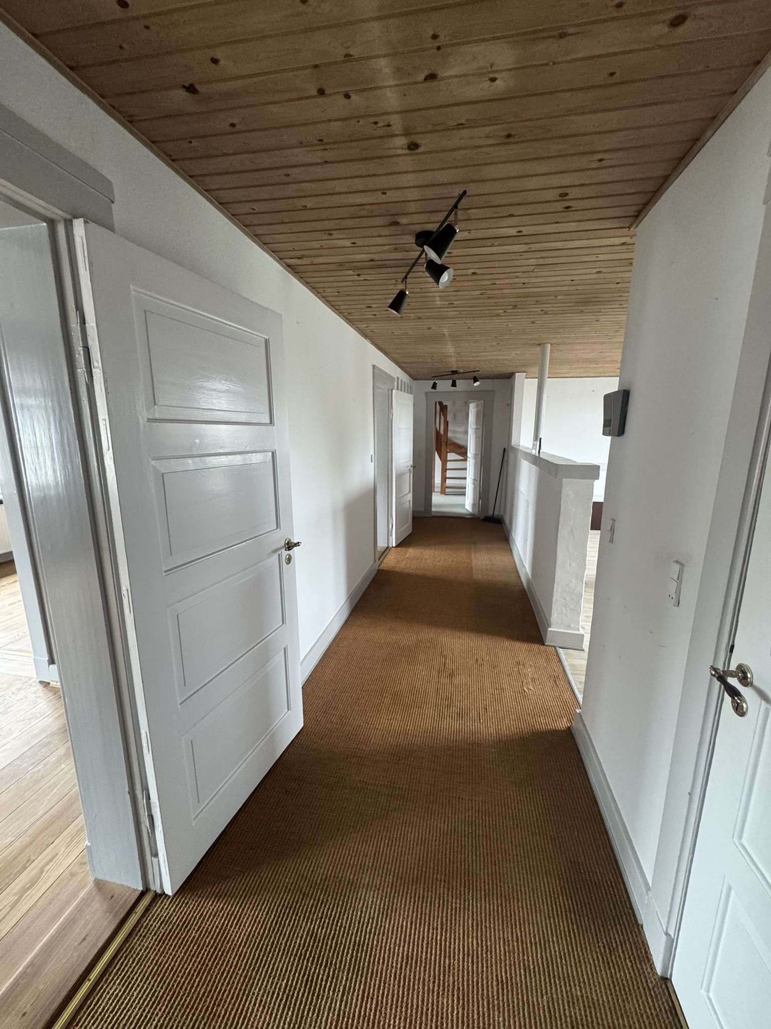 🏡 Sjældent udbudt herskabslejlighed – klar til nye lejere!