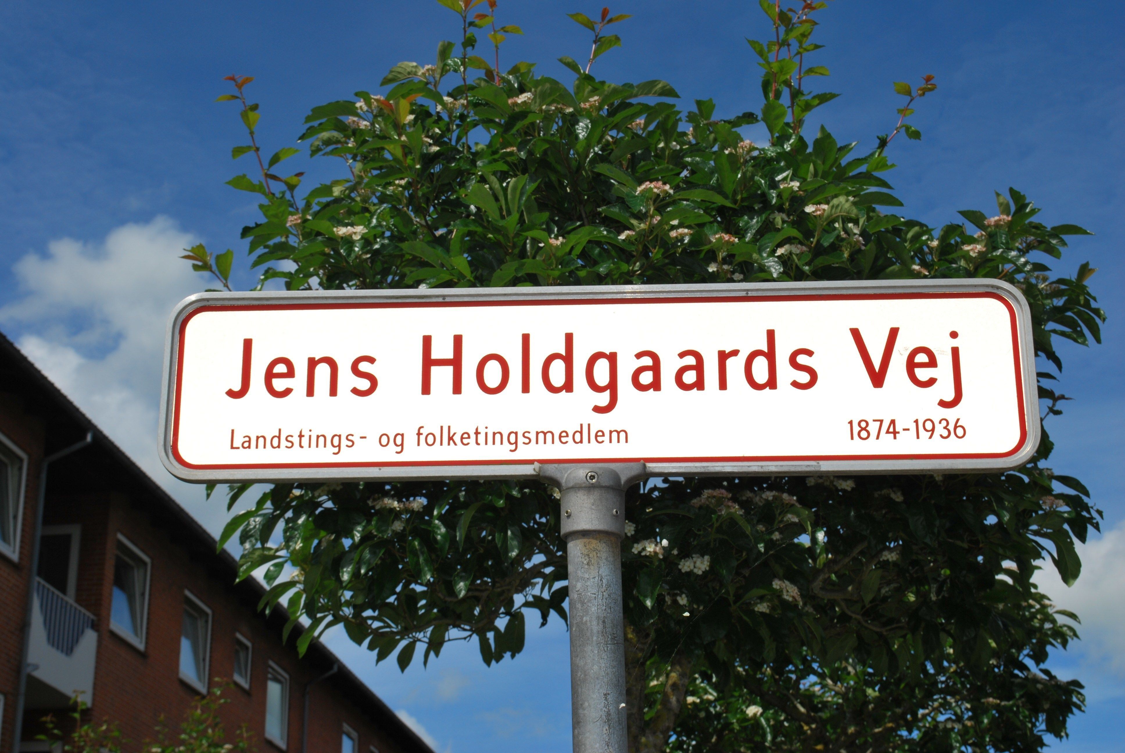 STOR lejlighed midt i Ikast!