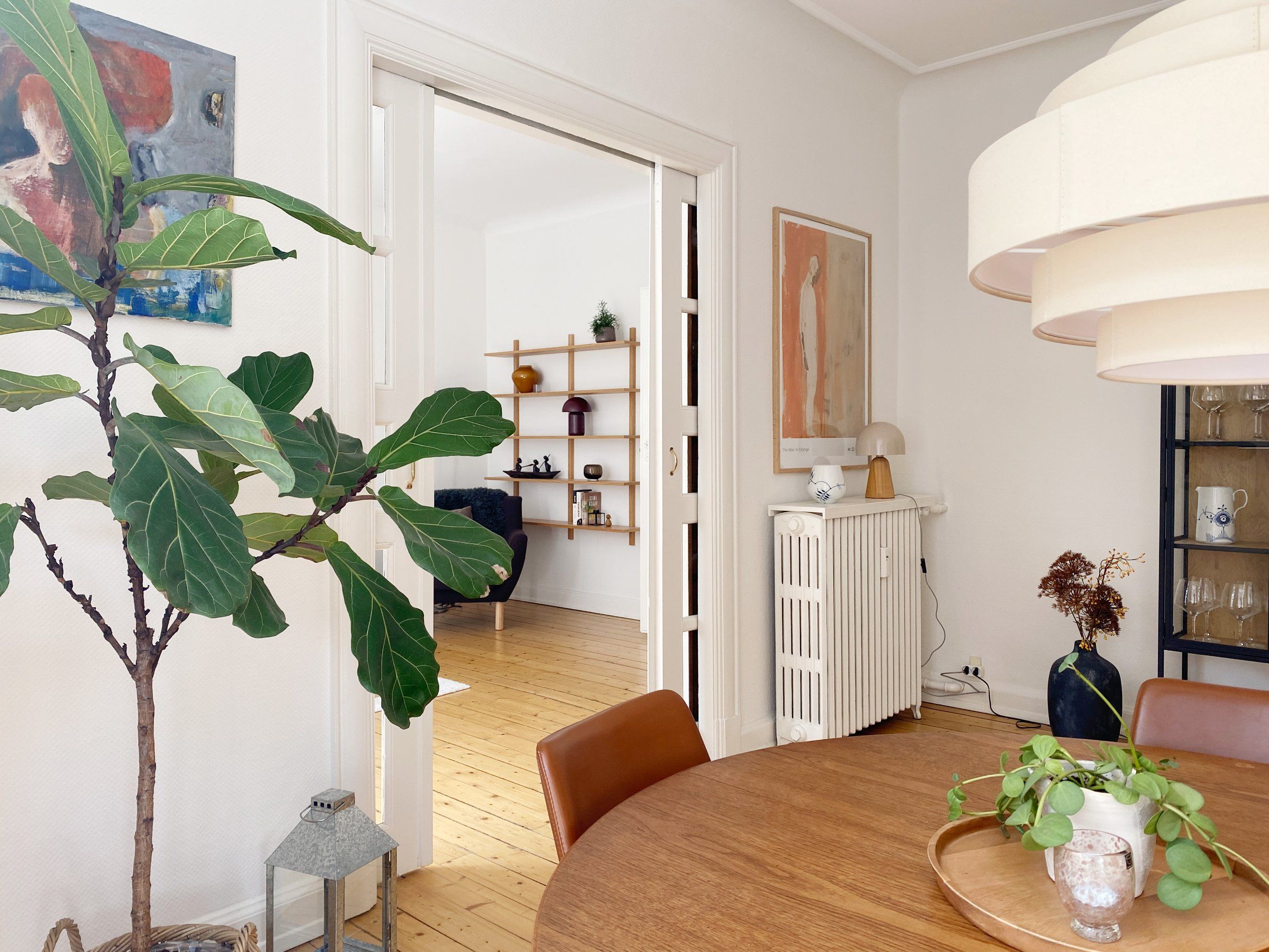 3-værelses på 3. sal med planke­gulve og karnapstue i centrum af Aalborg