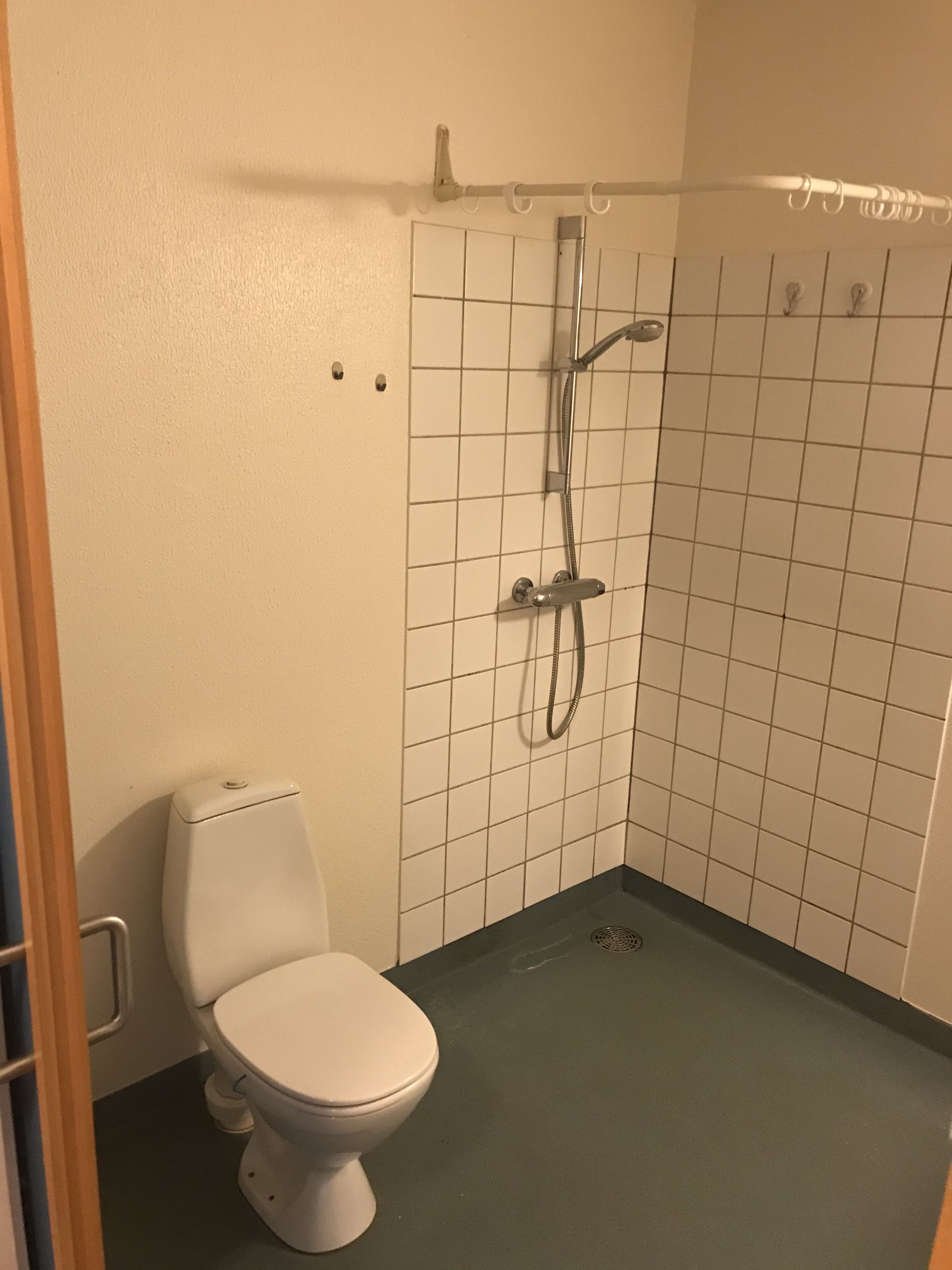 Prisstærk 1-værelses lejlighed tæt ved Overlund Bydelscenter 