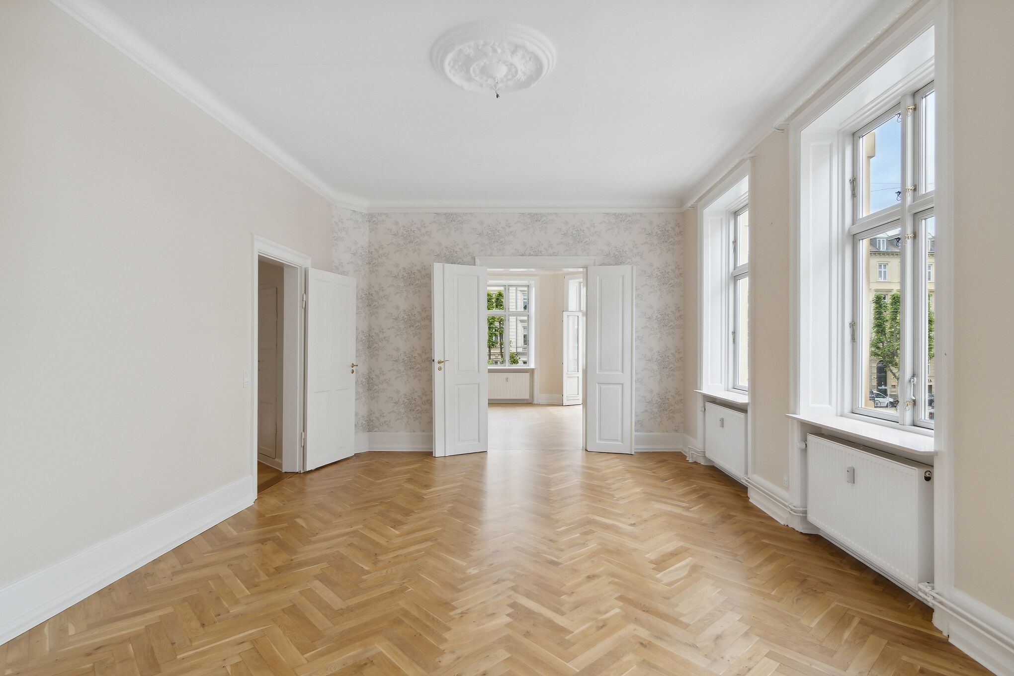 Enestående 6-vær 171 m2 renoveret top beliggenhed