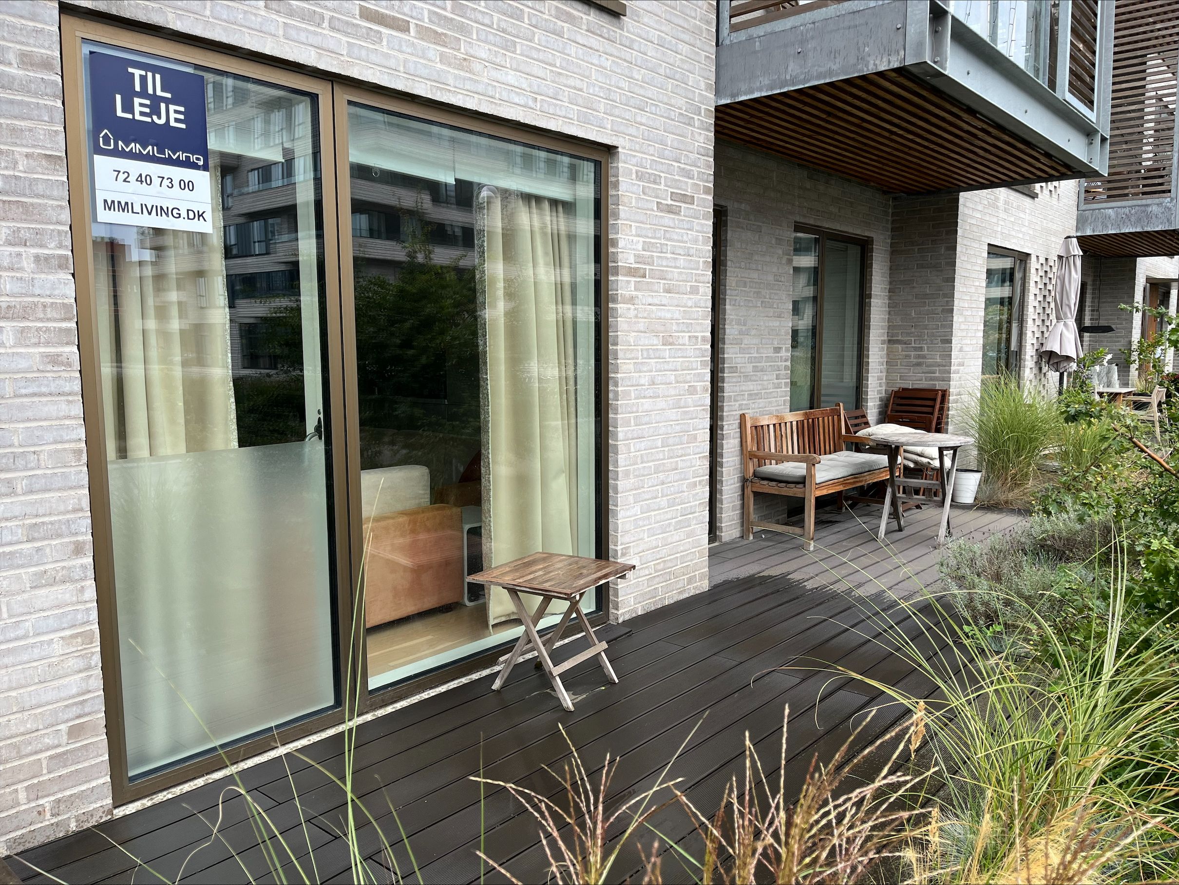 Stylish and Fully Furnished Apartment with Sunny Terrace in Attractive Nordhavn