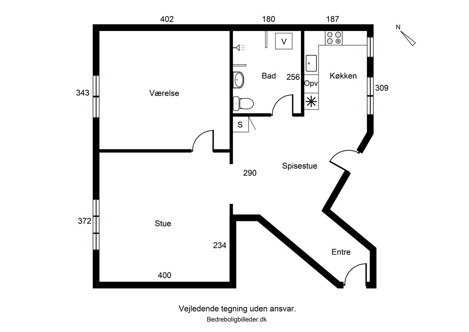 Velindrettet 2-værelses i stueplan på 73 m2 i klassisk rødstensejendom – lyst køkken og rummelig stue