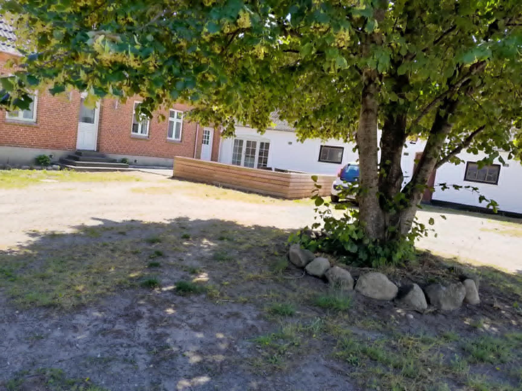 Stor møbleret lejlighed med 4 værelser – ideel til firmaindkvartering eller familier