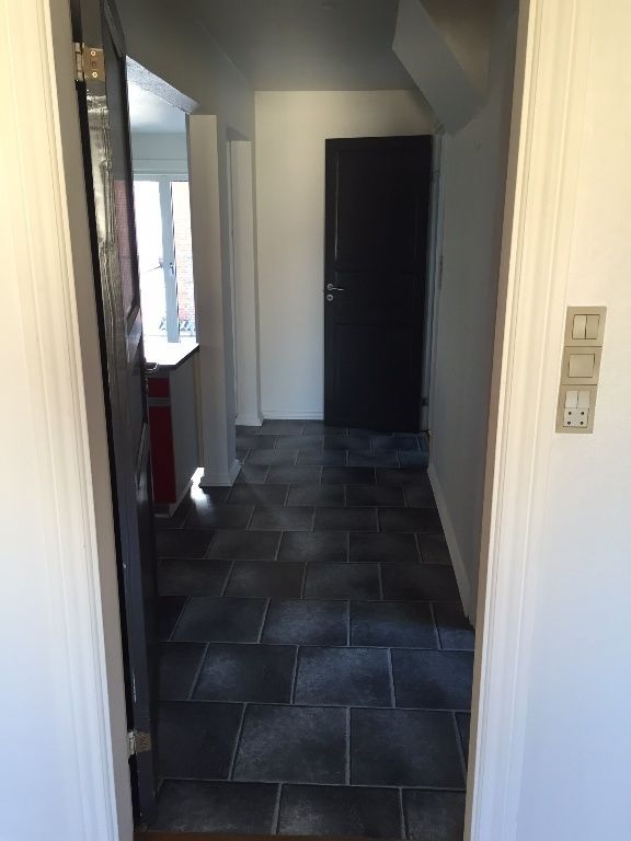 1. sal til leje i super flot velholdt villa med udendørs arealer
