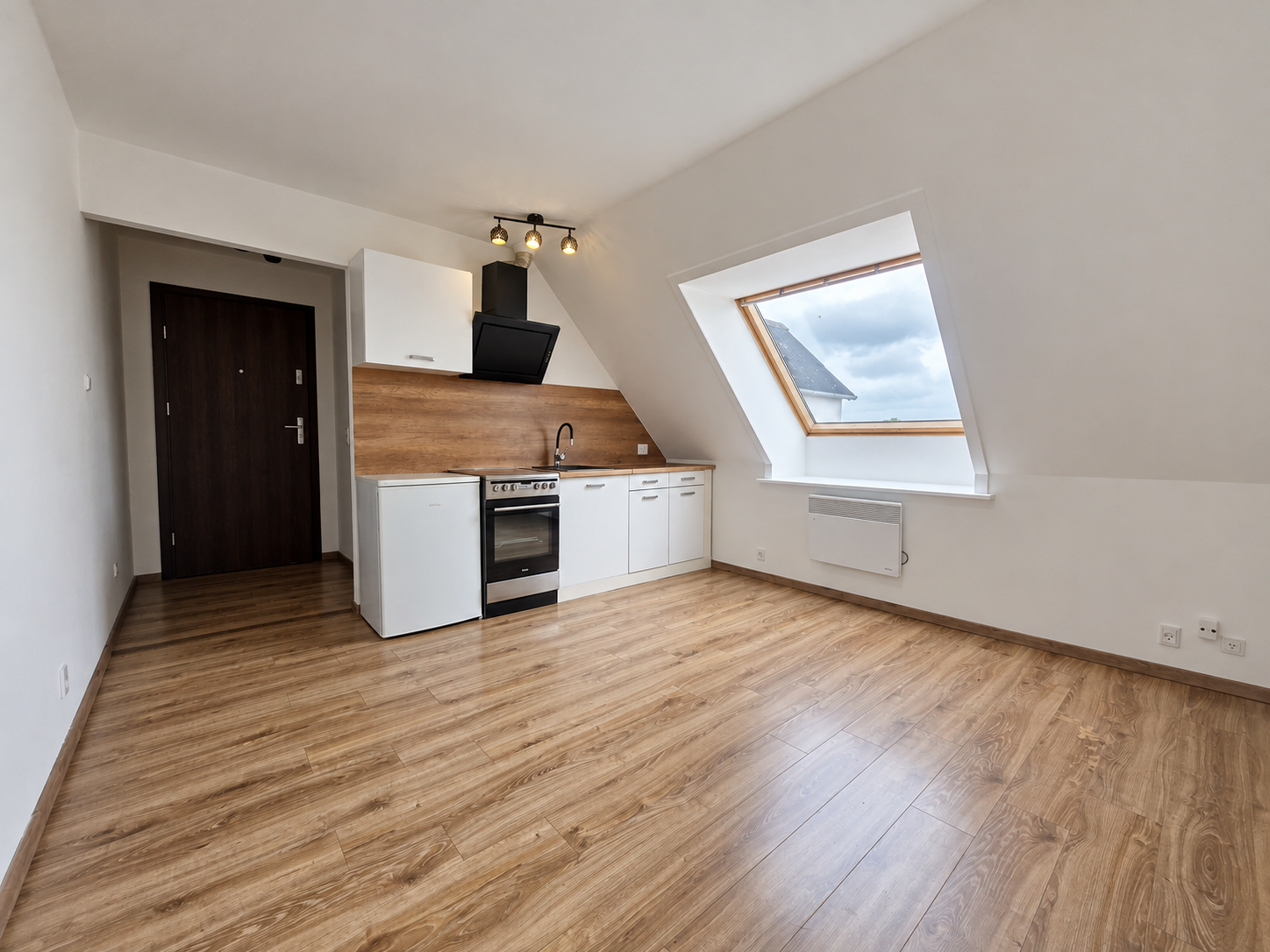 🏠 1-VÆRELSES LEJLIGHED TIL LEJE 