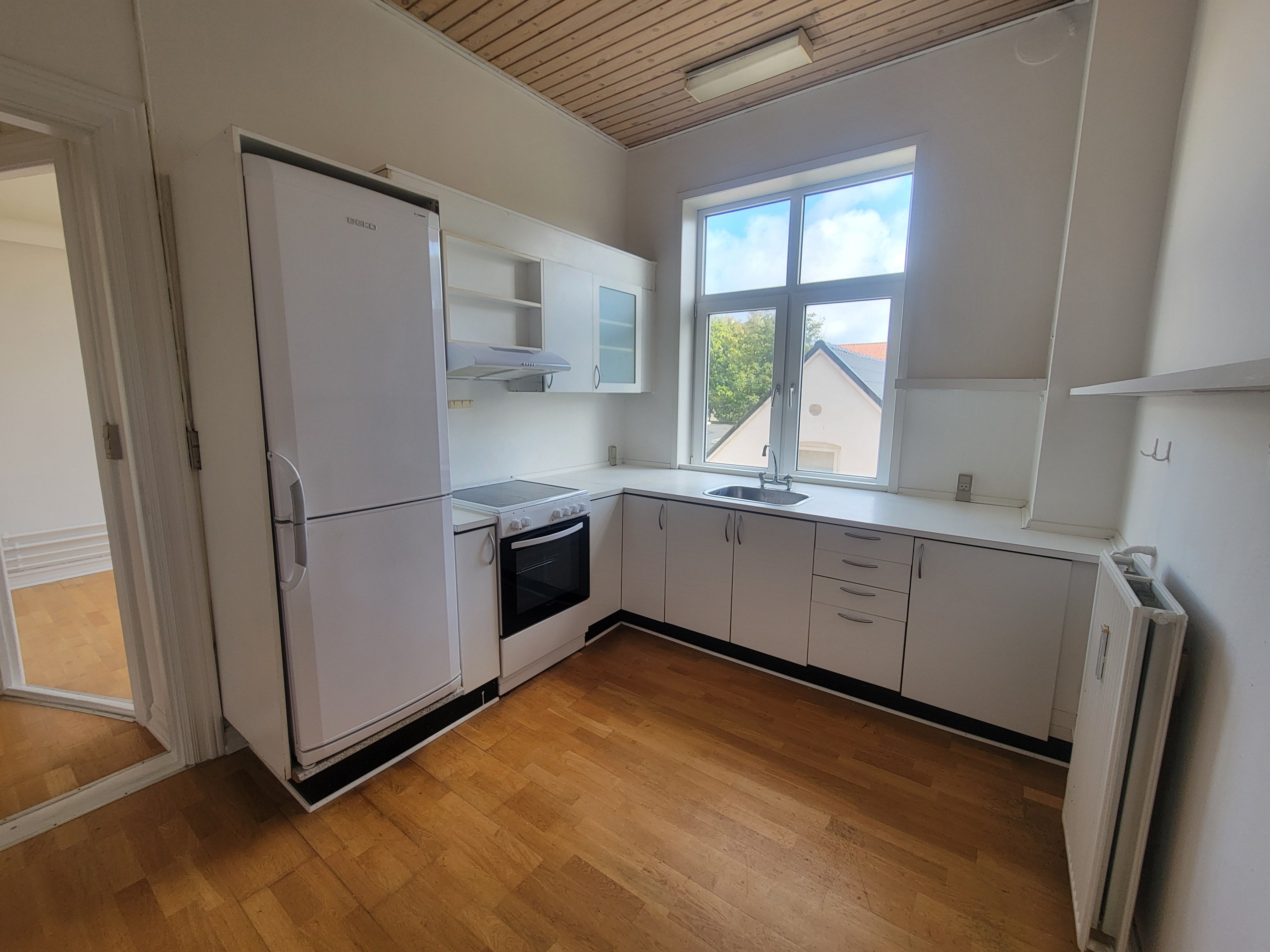 CENTRAL 3-VÆRELSES LEJLIGHED I HJØRRING – 79 M²