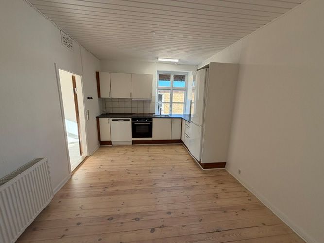 Stor 3 vær lejlighed i 