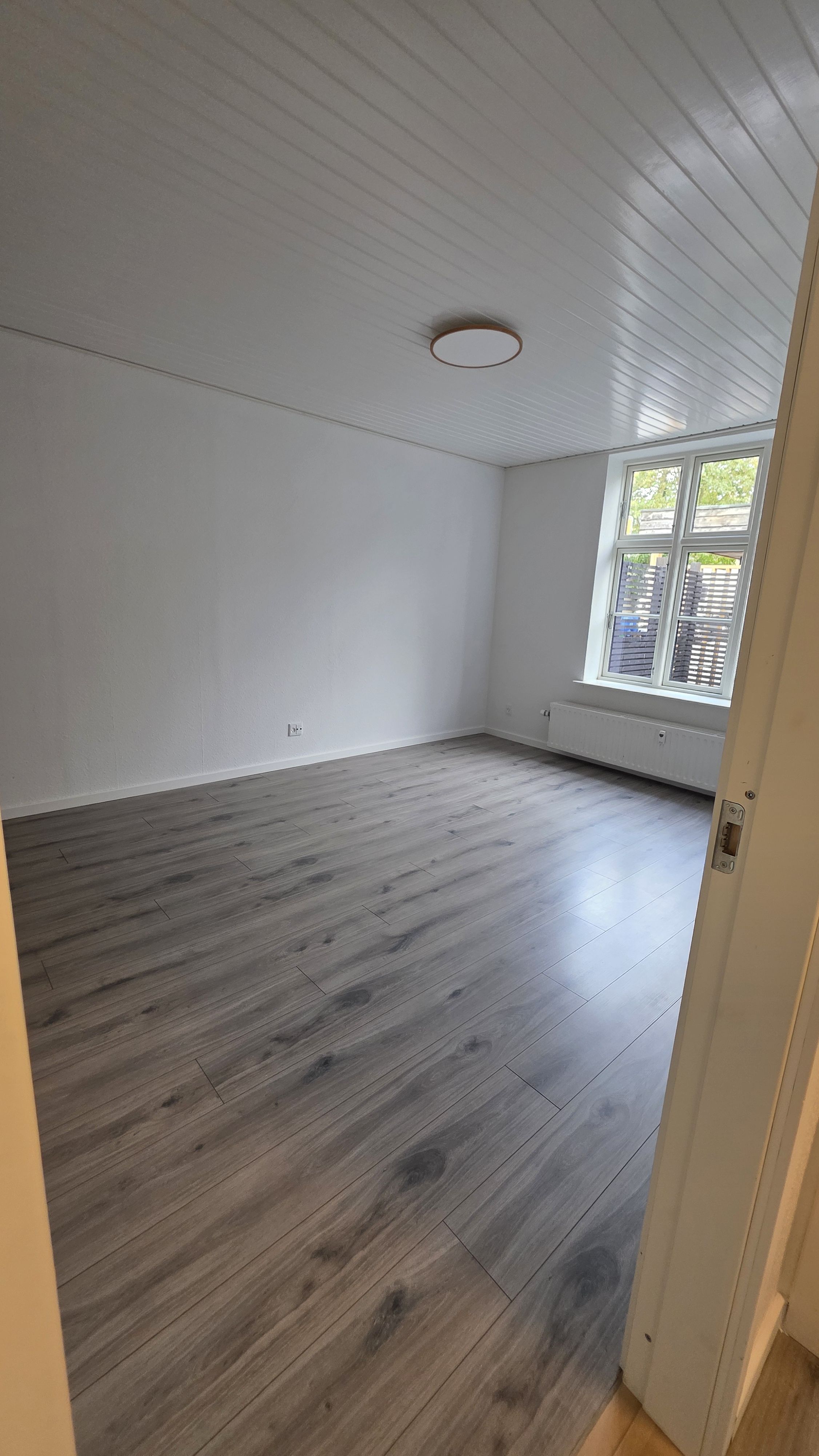 Central familievenlig lejlighed udlejes