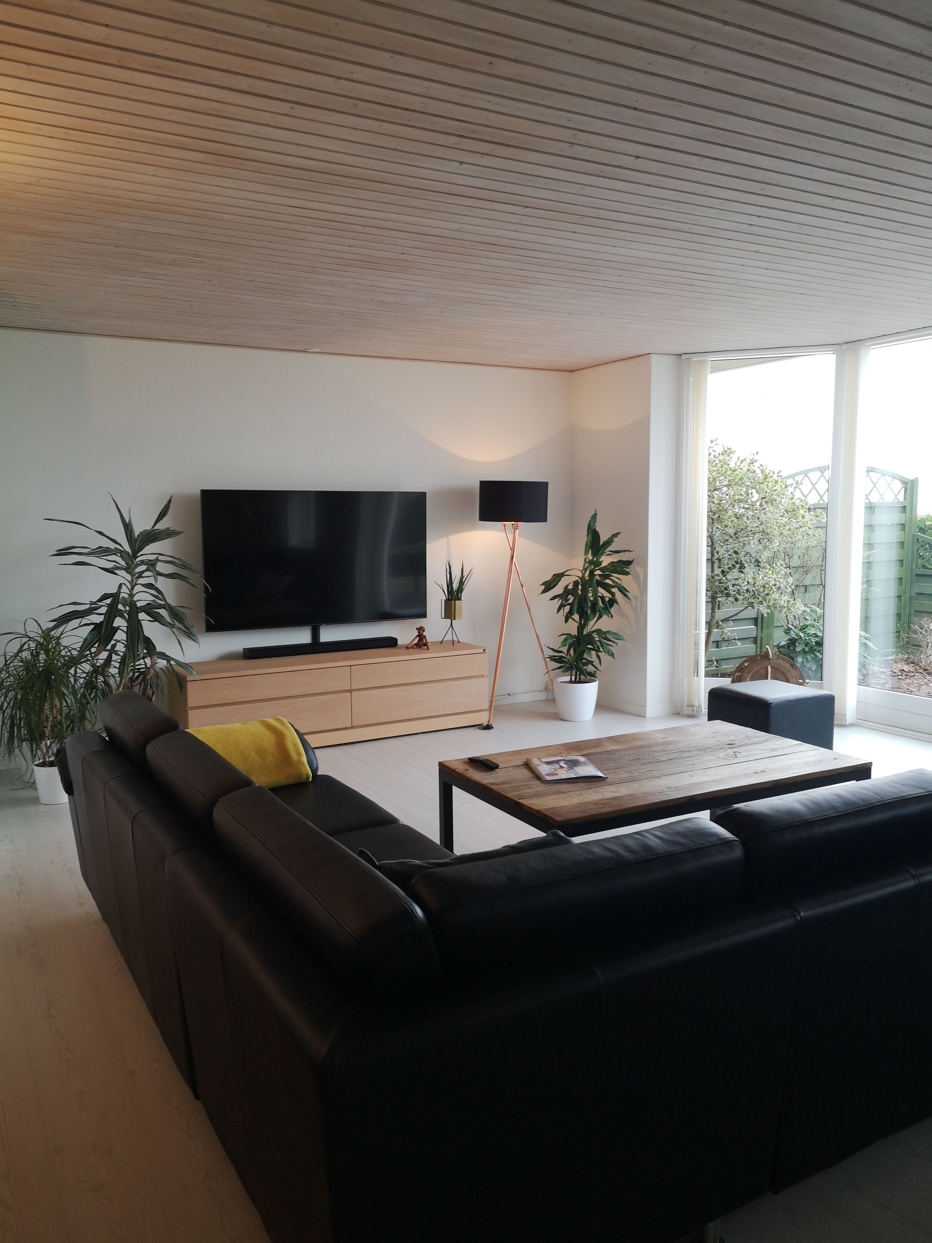 Enderækkehus på 98 m2 i ét plan med gode have.