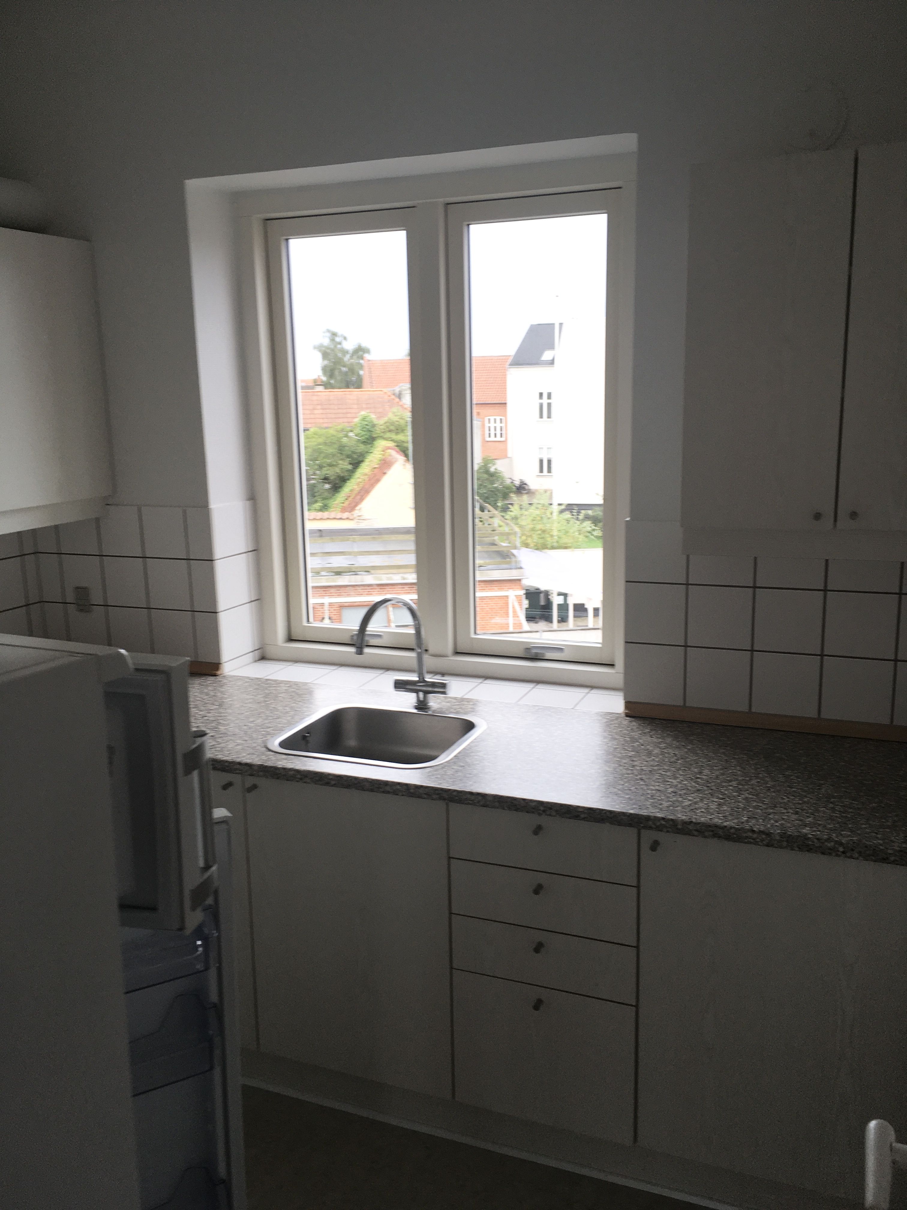 2 sals lejlighed centralt beliggende