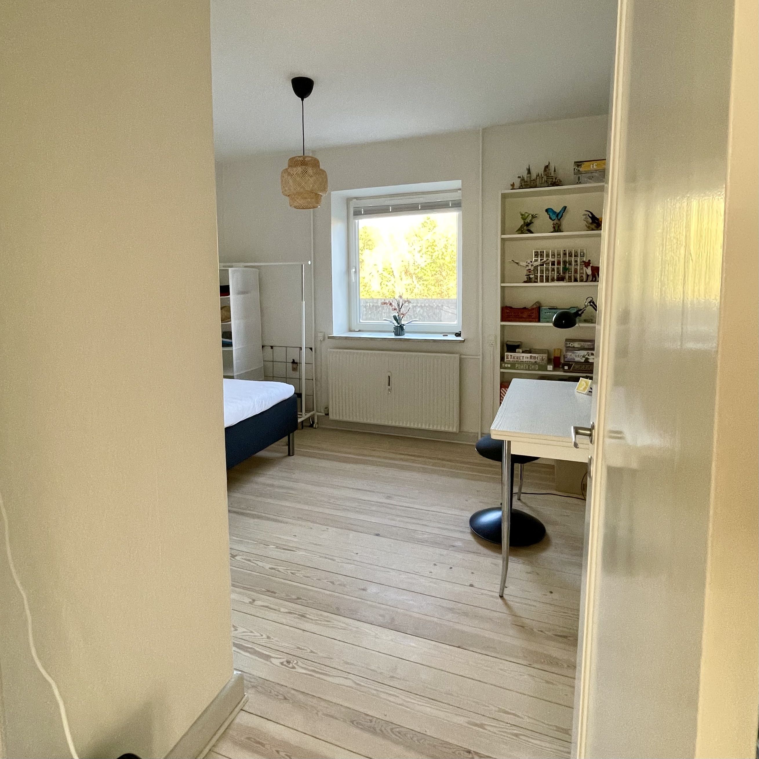 Lys og venlig 3 værelsers lejlighed centralt i Aabenraa