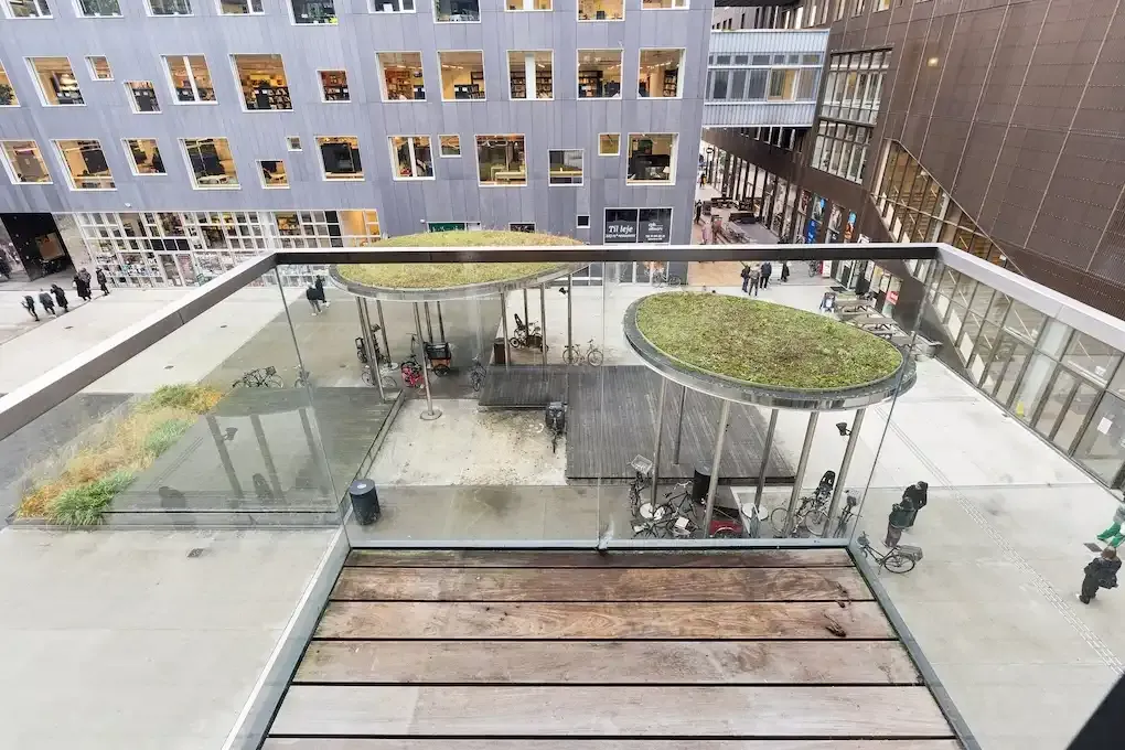 Lys og moderne bolig med alt indenfor rækkevidde