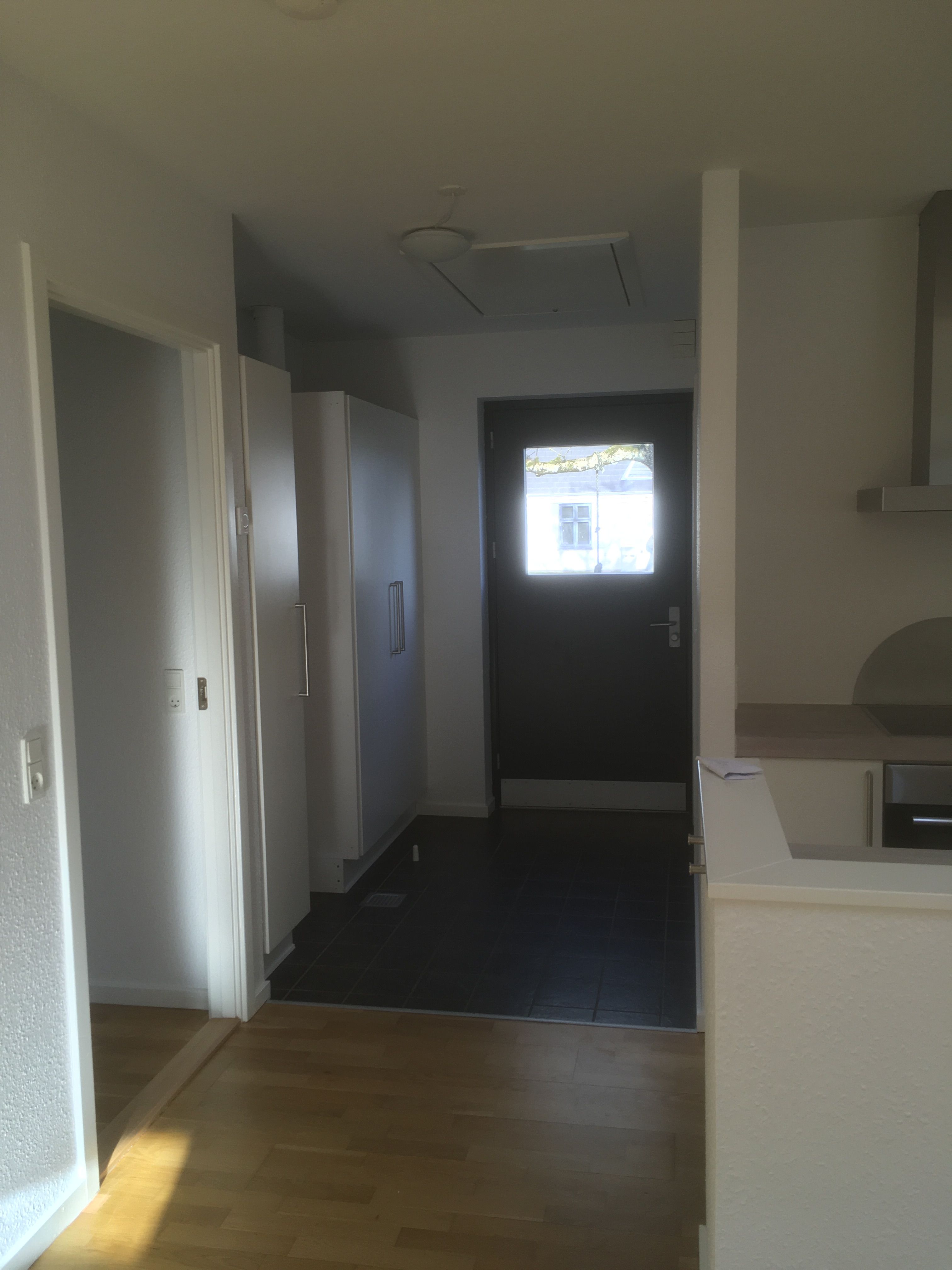 Lys lejlighed med gårdmiljø