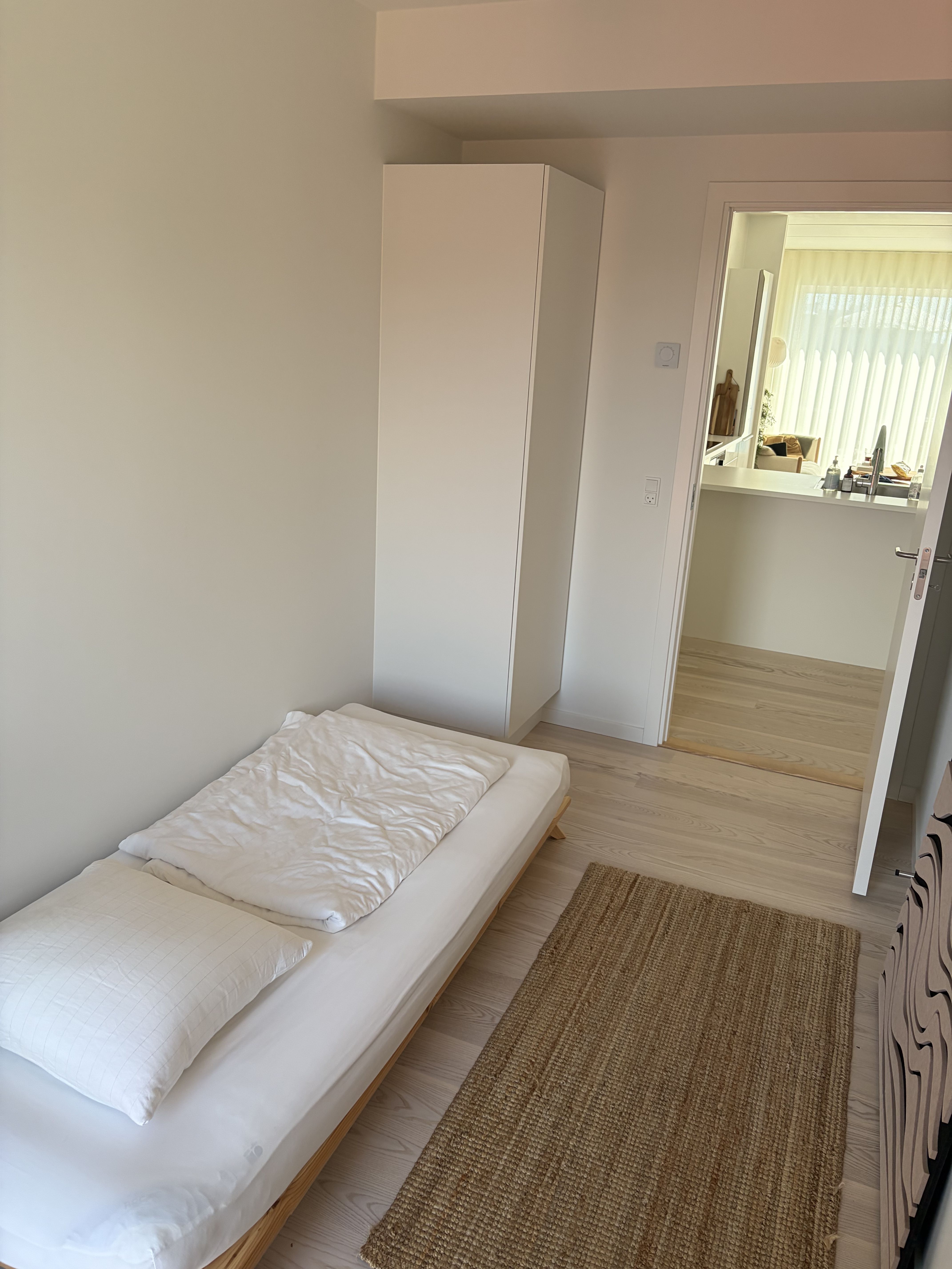 FEMALE ONLY: Compact room w/ own private bathroom in Carlsberg Byen penthouse