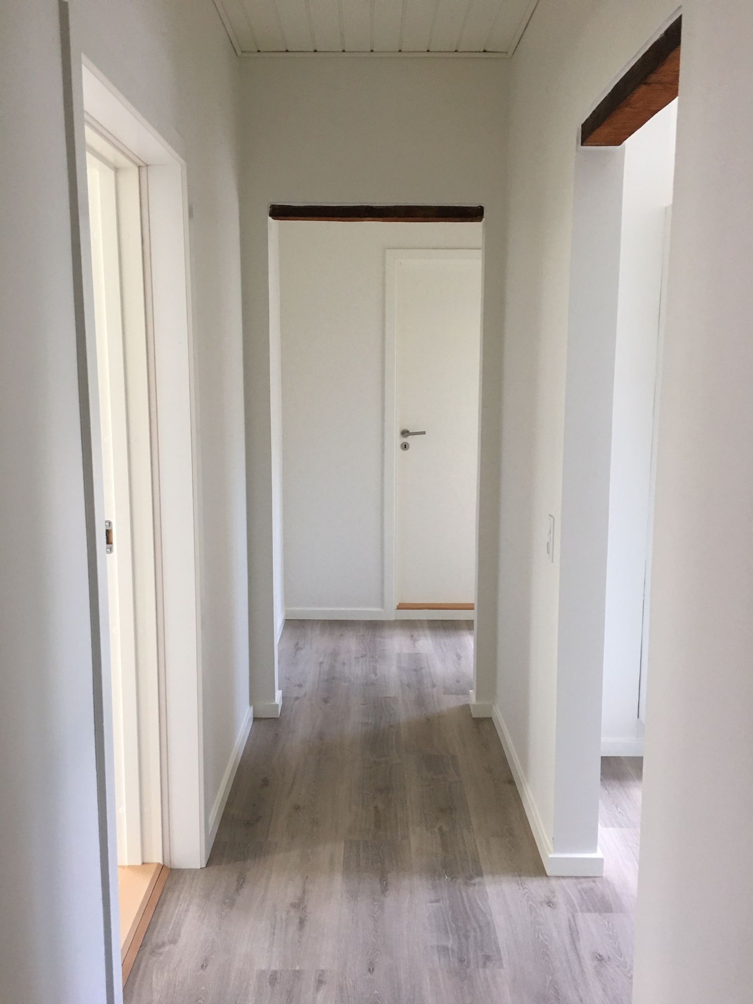 Renoveret Lejlighed med New Yorker Glasvæg