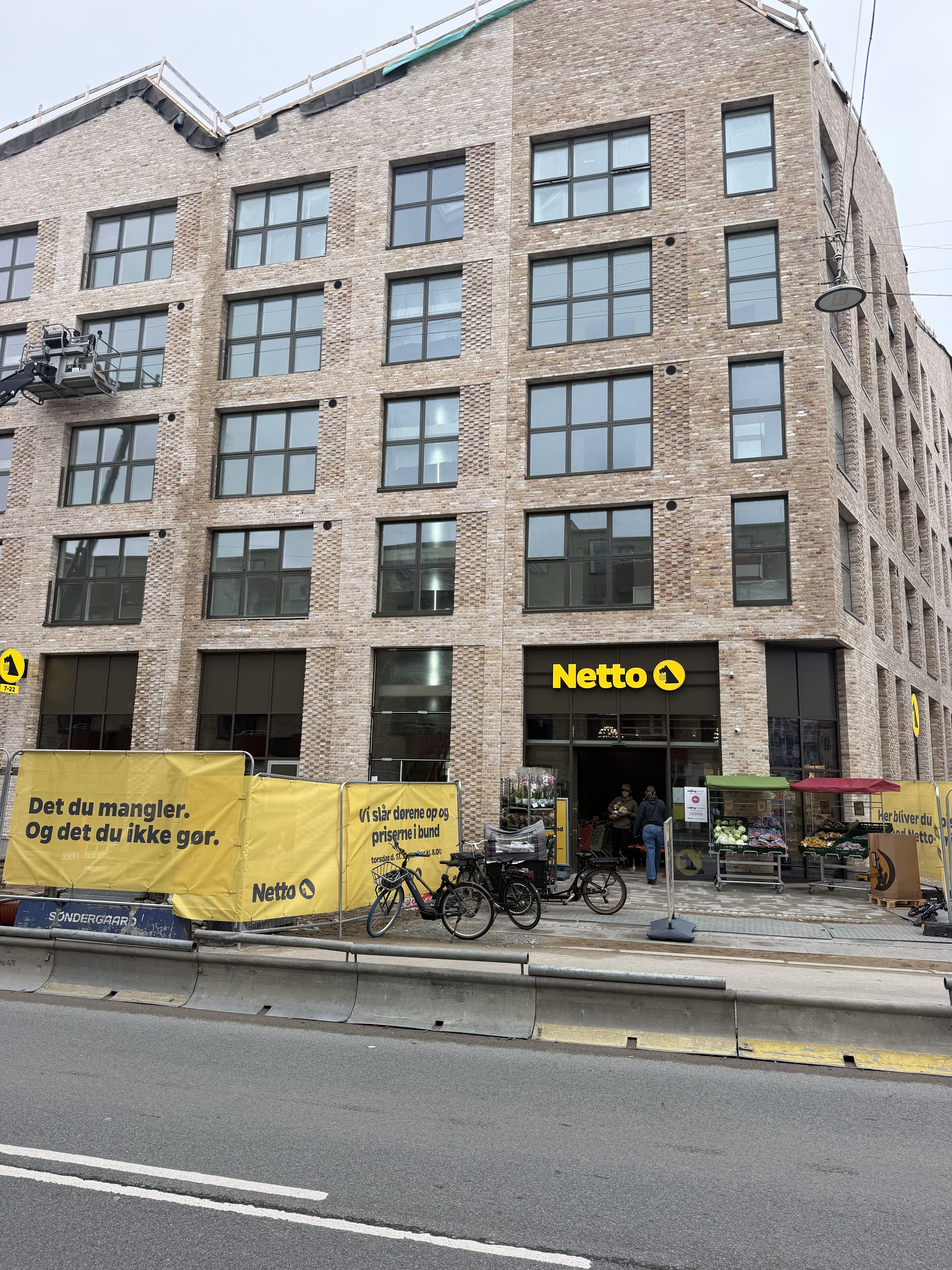 Nyopført 2-værelses med syd-vest vendt altan - Tæt på det hele i KBH NV