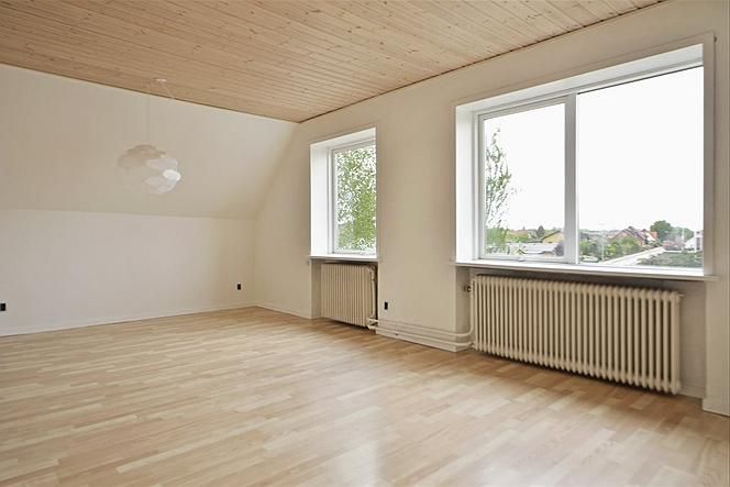 Lys og venlig lejlighed i østbyen  - tidligere indflytning muligt