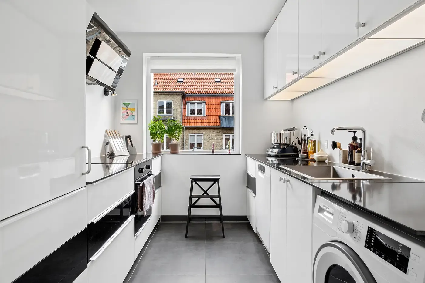 Lys 3-værelses lejlighed med vestvendt altan på Østerbro