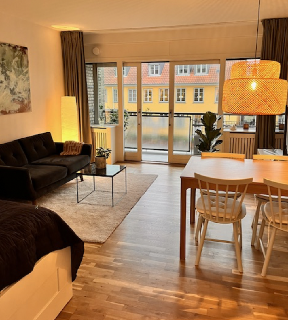 Lille hyggelig møbleret lejlighed med bedste beliggenhed.