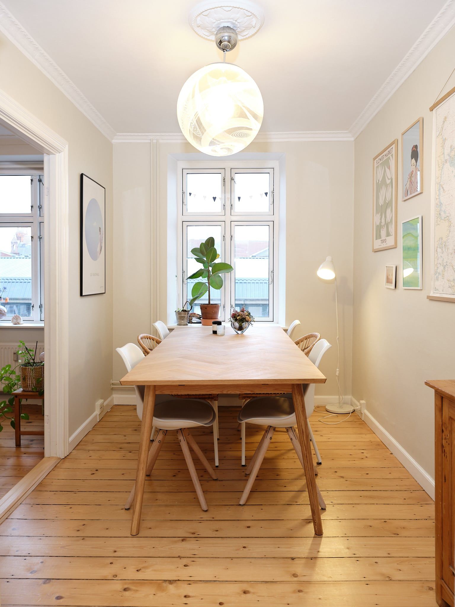 Lys lejlighed med altan | Vesterbro