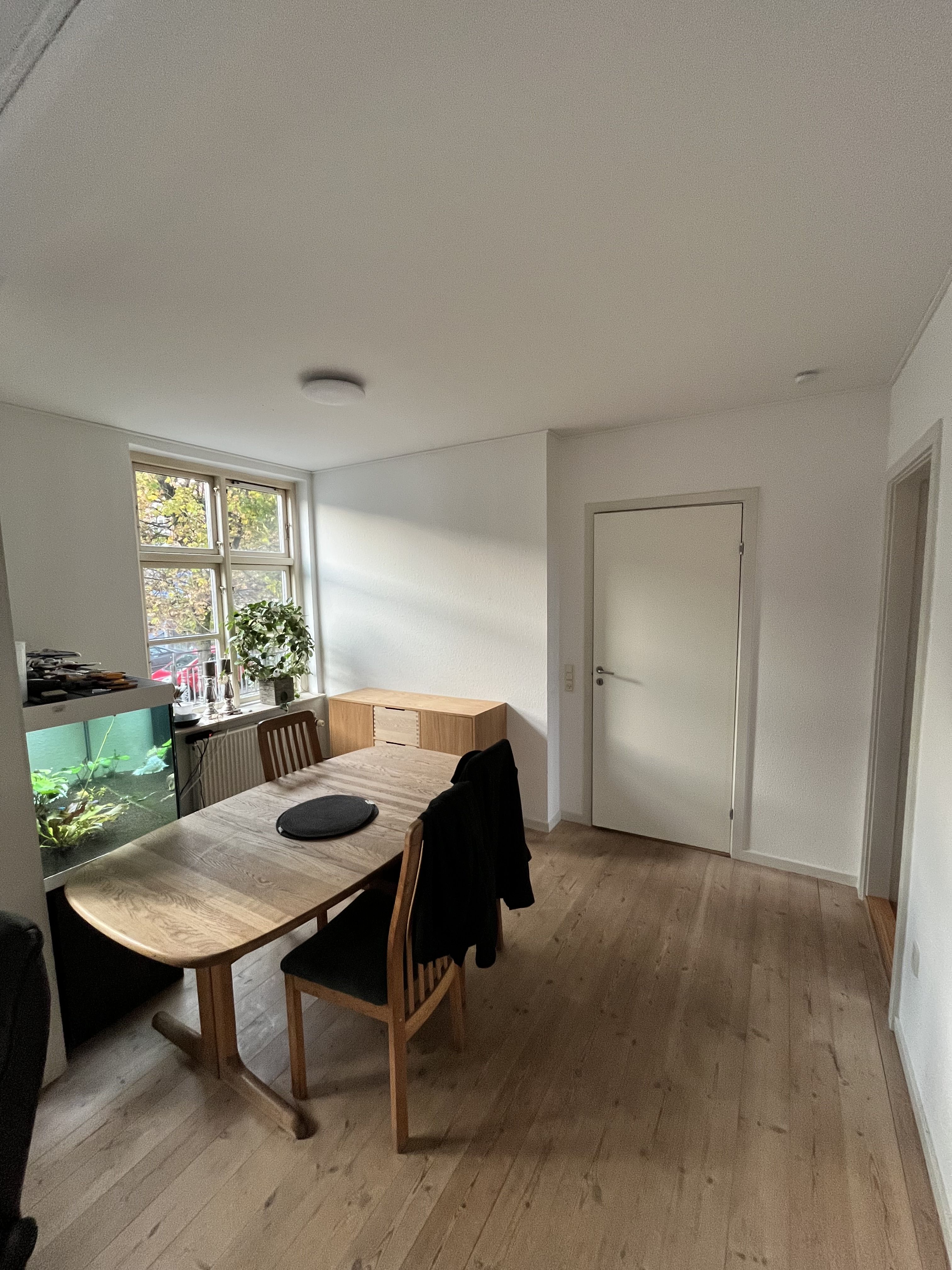 Lys 2-værelses med stor privat terrasse