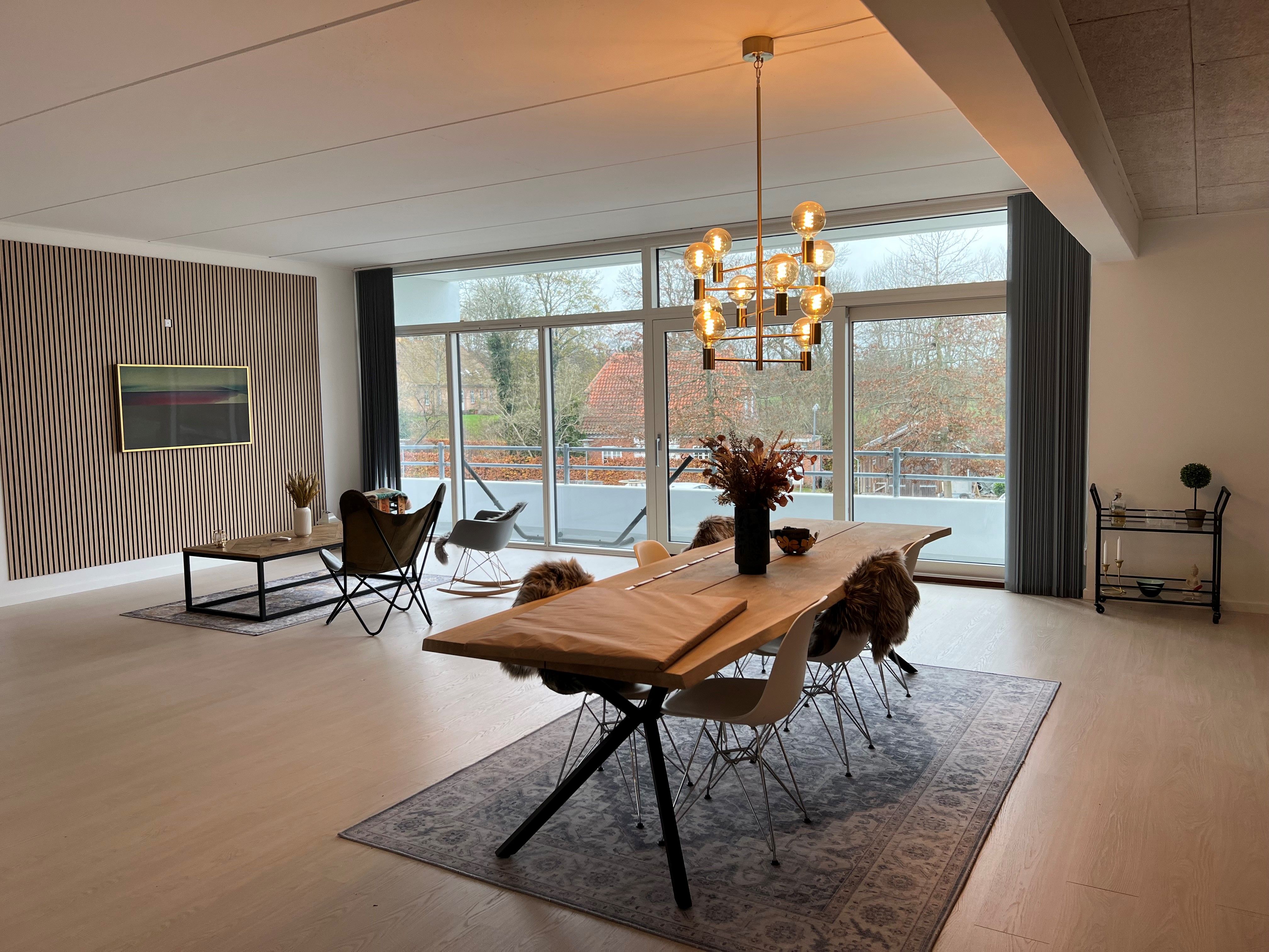 Stor lækker lys 3V lejlighed