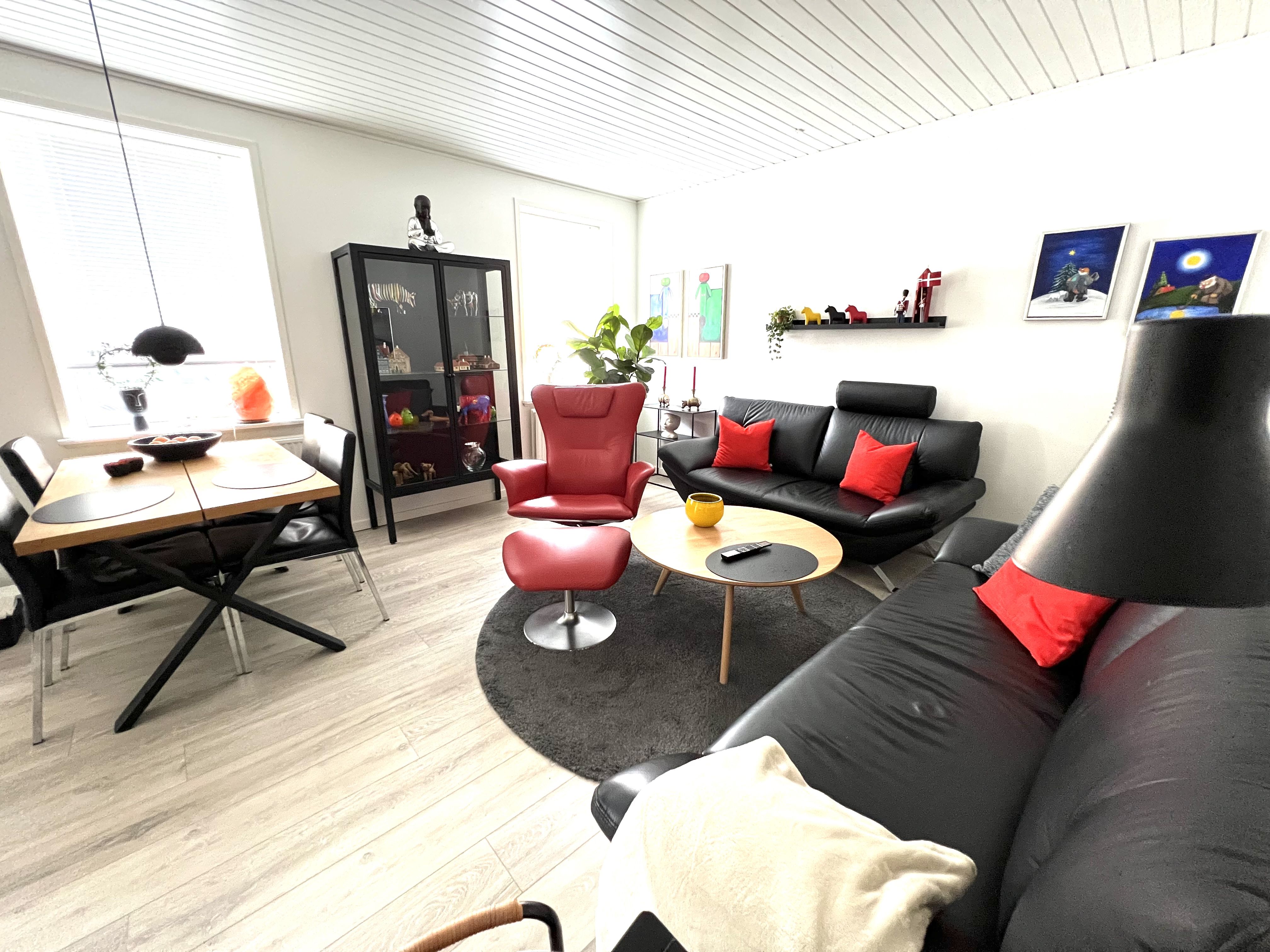2-VÆRELSES I STUEN MED EGEN TERRASSE