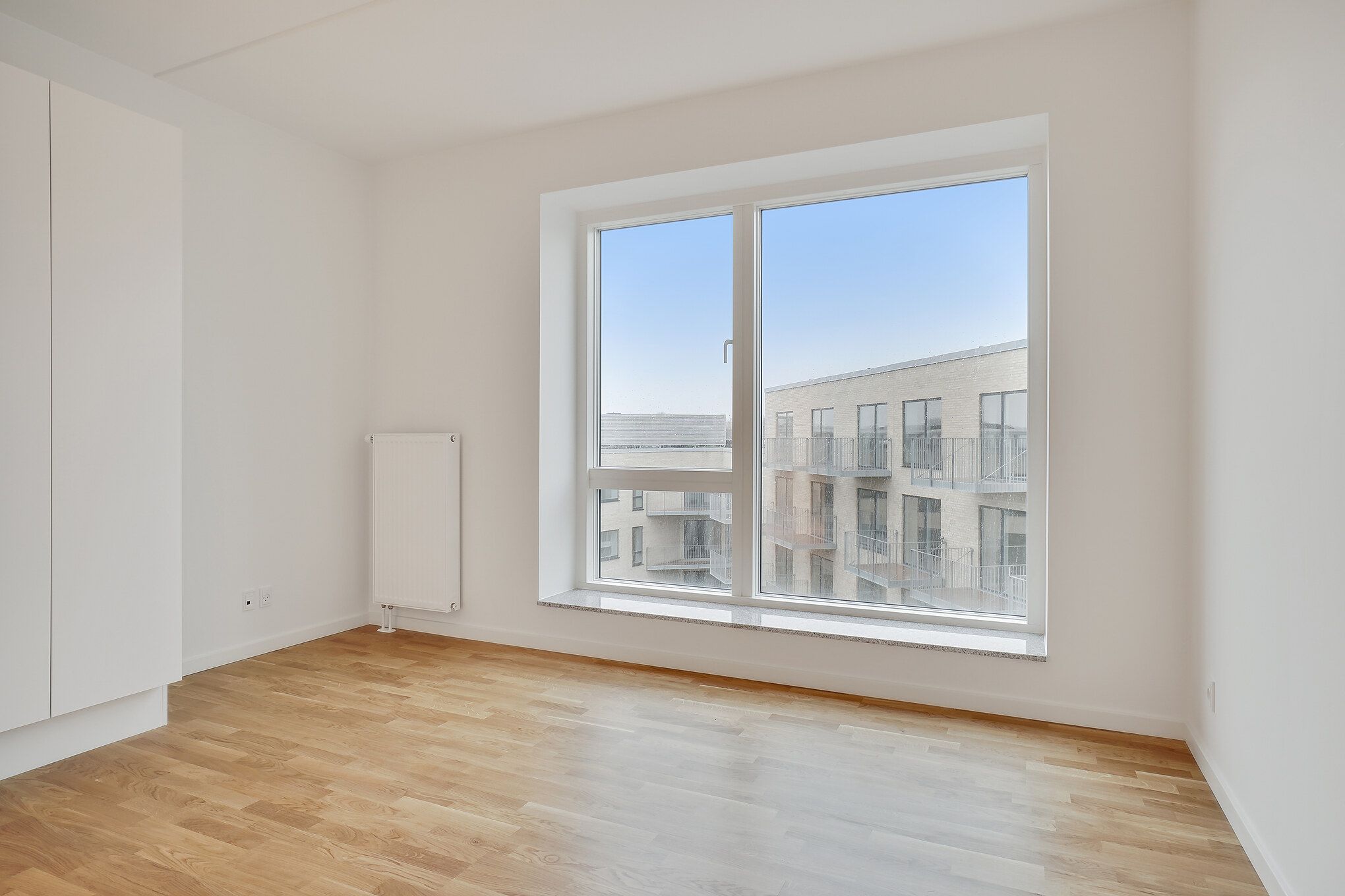 EGEN ALTAN + PRIVAT TAGTERRASSE, HUSDYR TILLADT, PARKERING