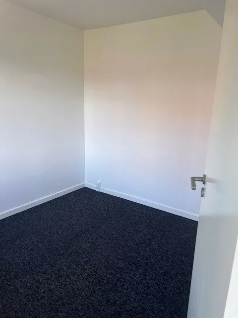 Renoveret 2 vær. lejlighed til leje